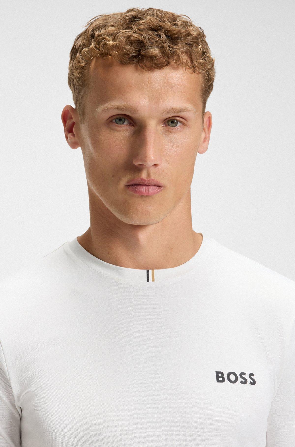 Slim-fit T-shirt in stretch piqué with odor control Product Image