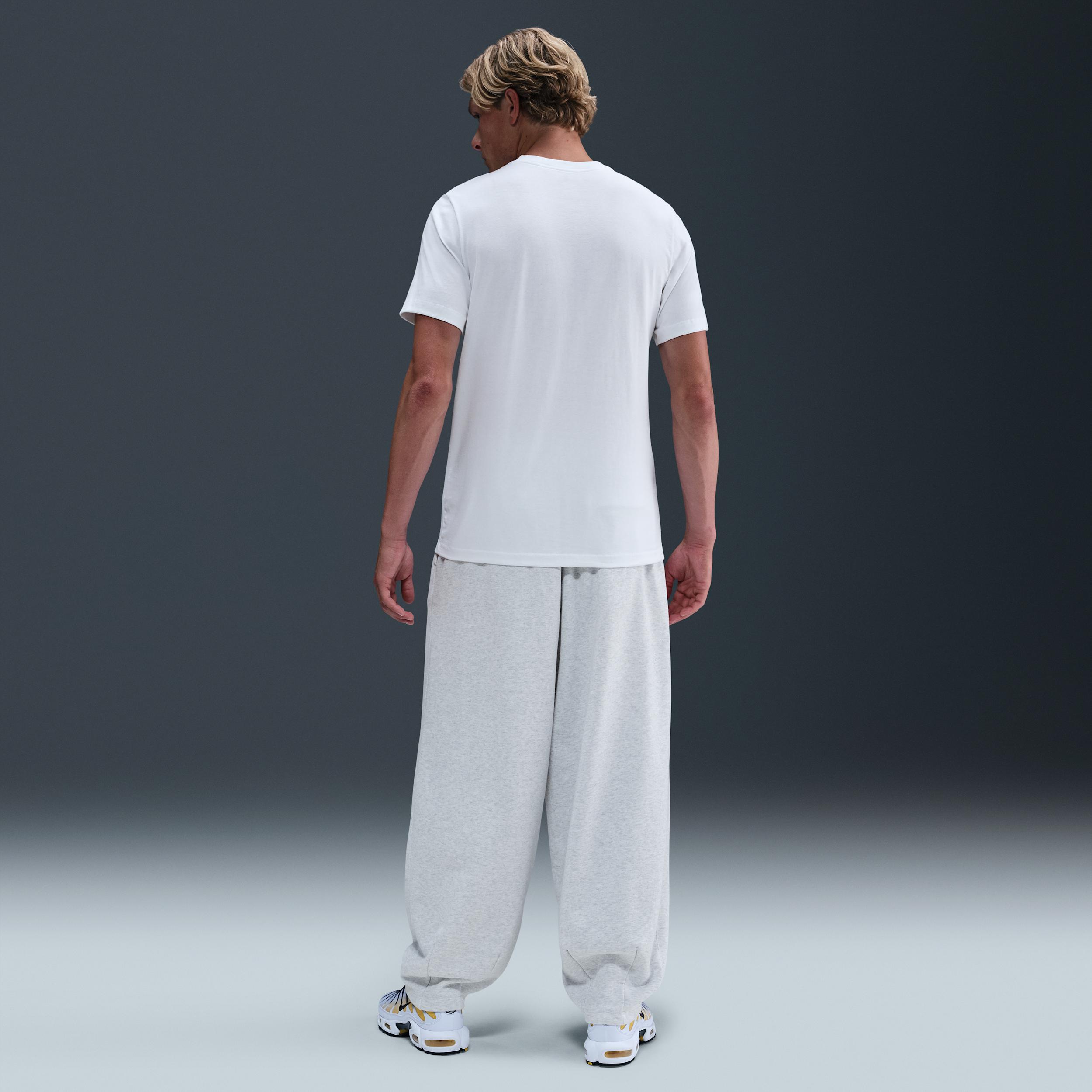 Nike Sportswear Men's T-Shirt Product Image