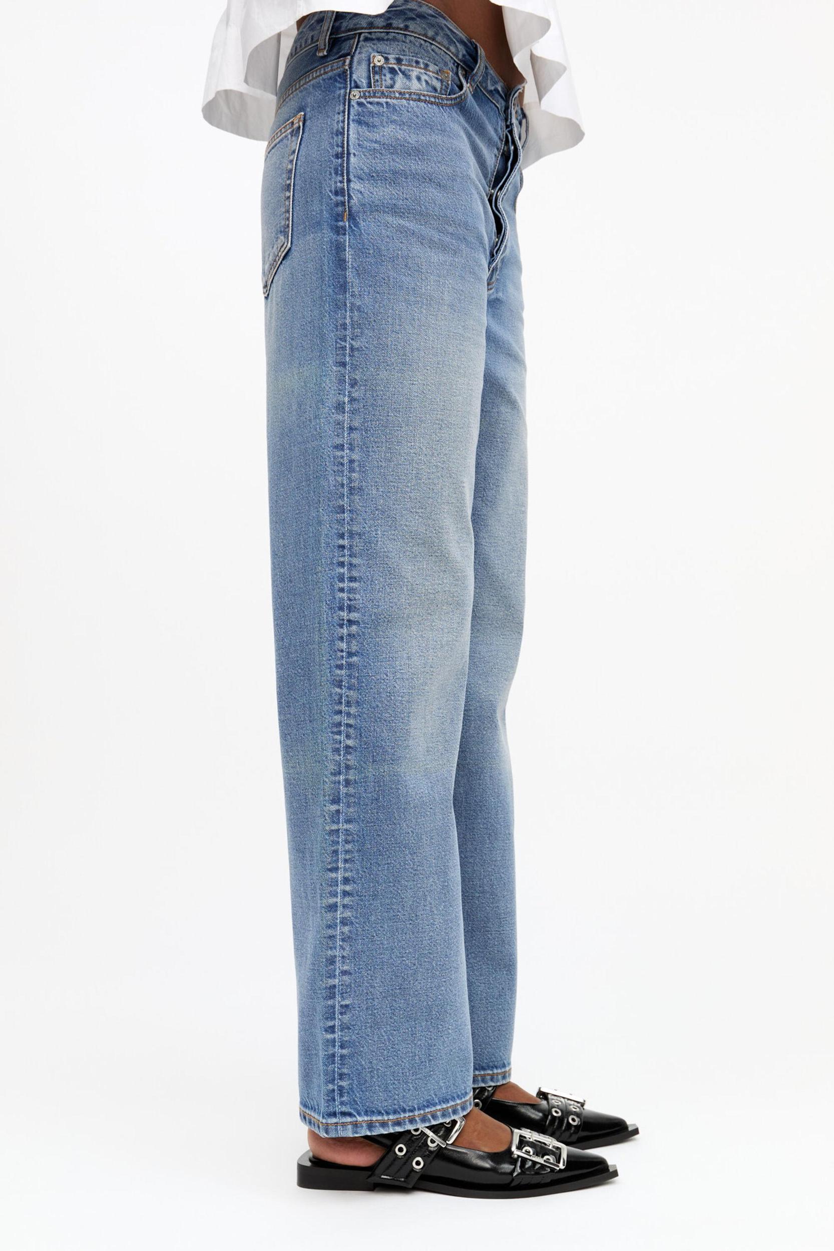 Black Feminine Buckle Ballerinas Product Image