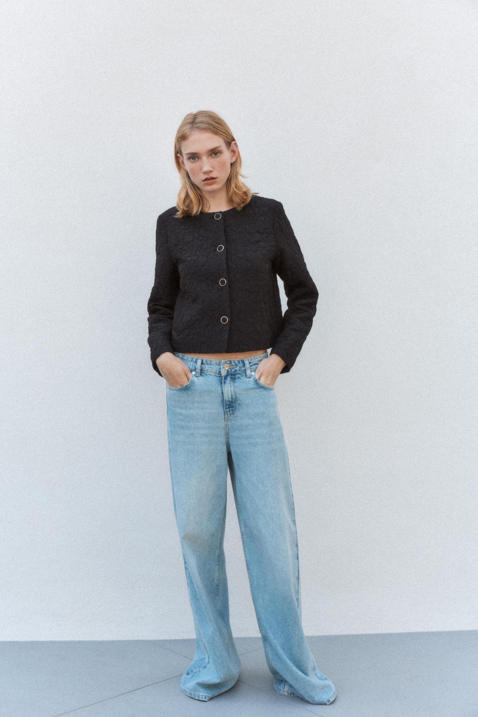 SHORT PUFFER JACKET Product Image