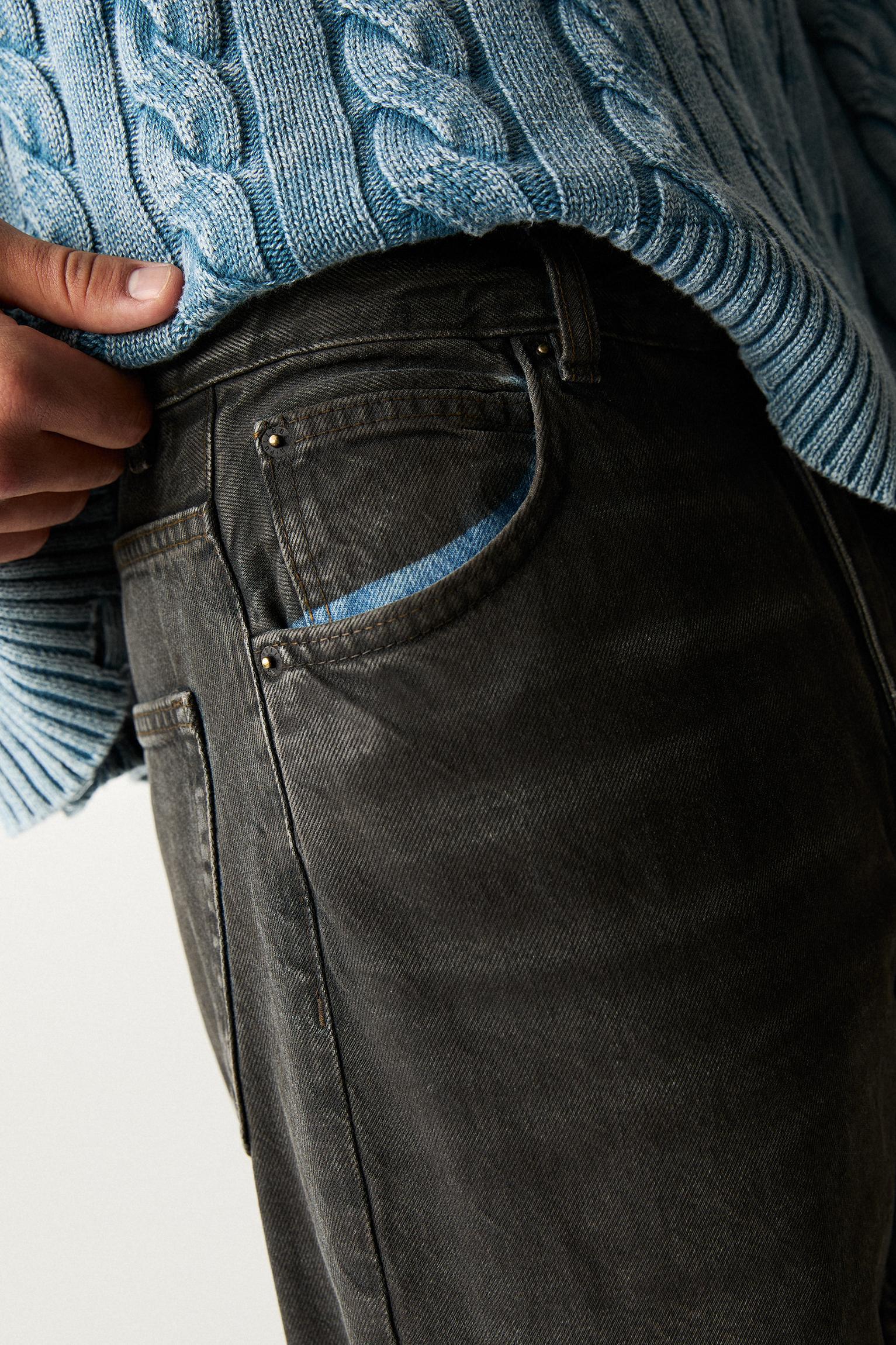 Baggy jeans with spray finish Product Image