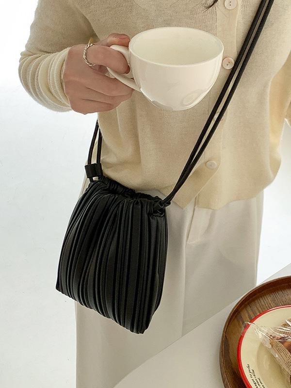 Drawstring Pleated Split-Joint Crossbody Bags Product Image