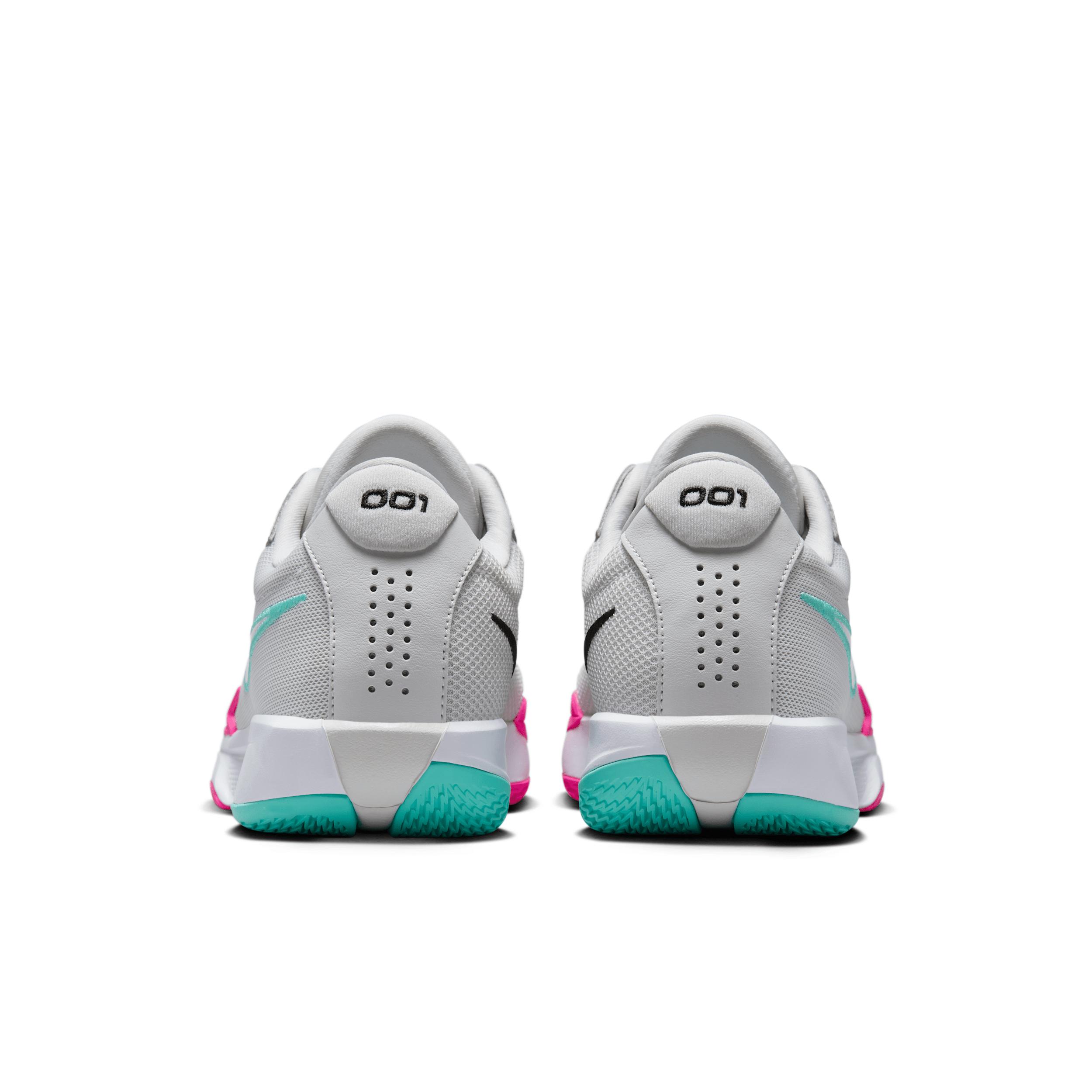 Nike Men's G.T. Cut Academy Basketball Shoes Product Image