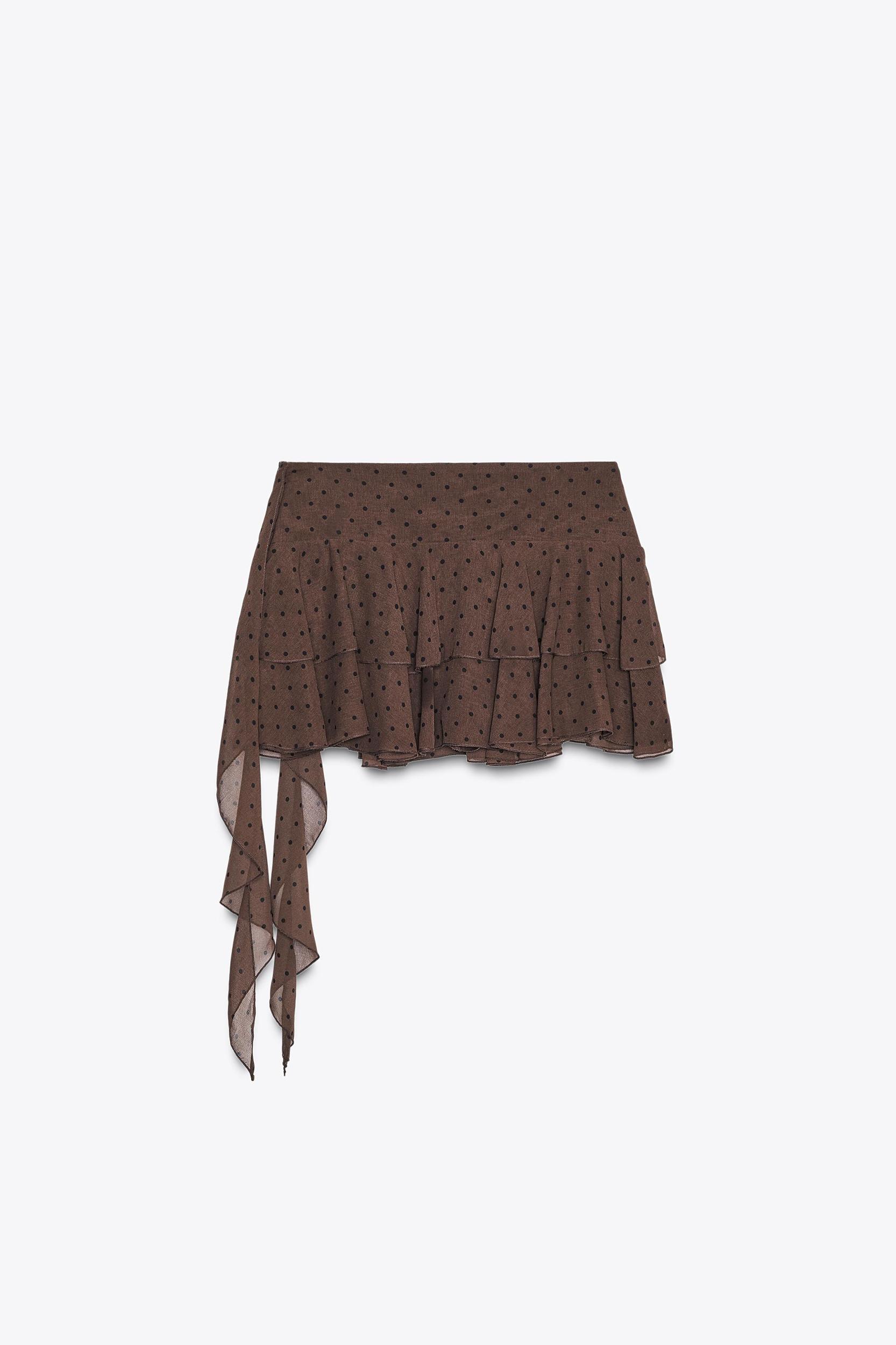 RUFFLE SKORT Product Image