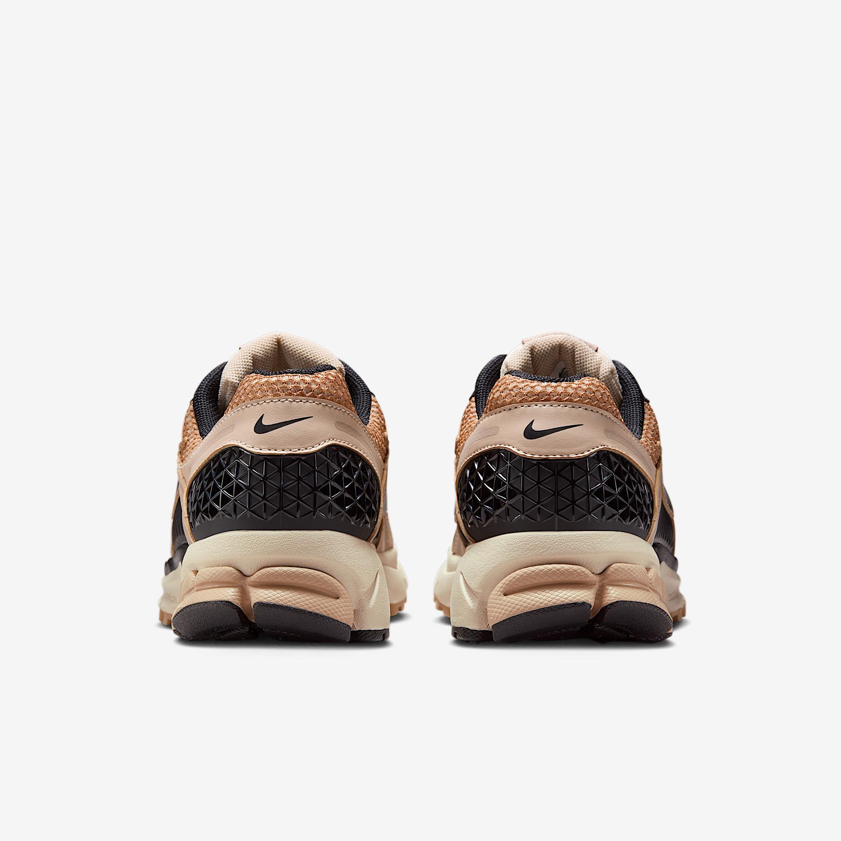 Nike Womens Nike Zoom Vomero 5 News - Womens Running Shoes Product Image