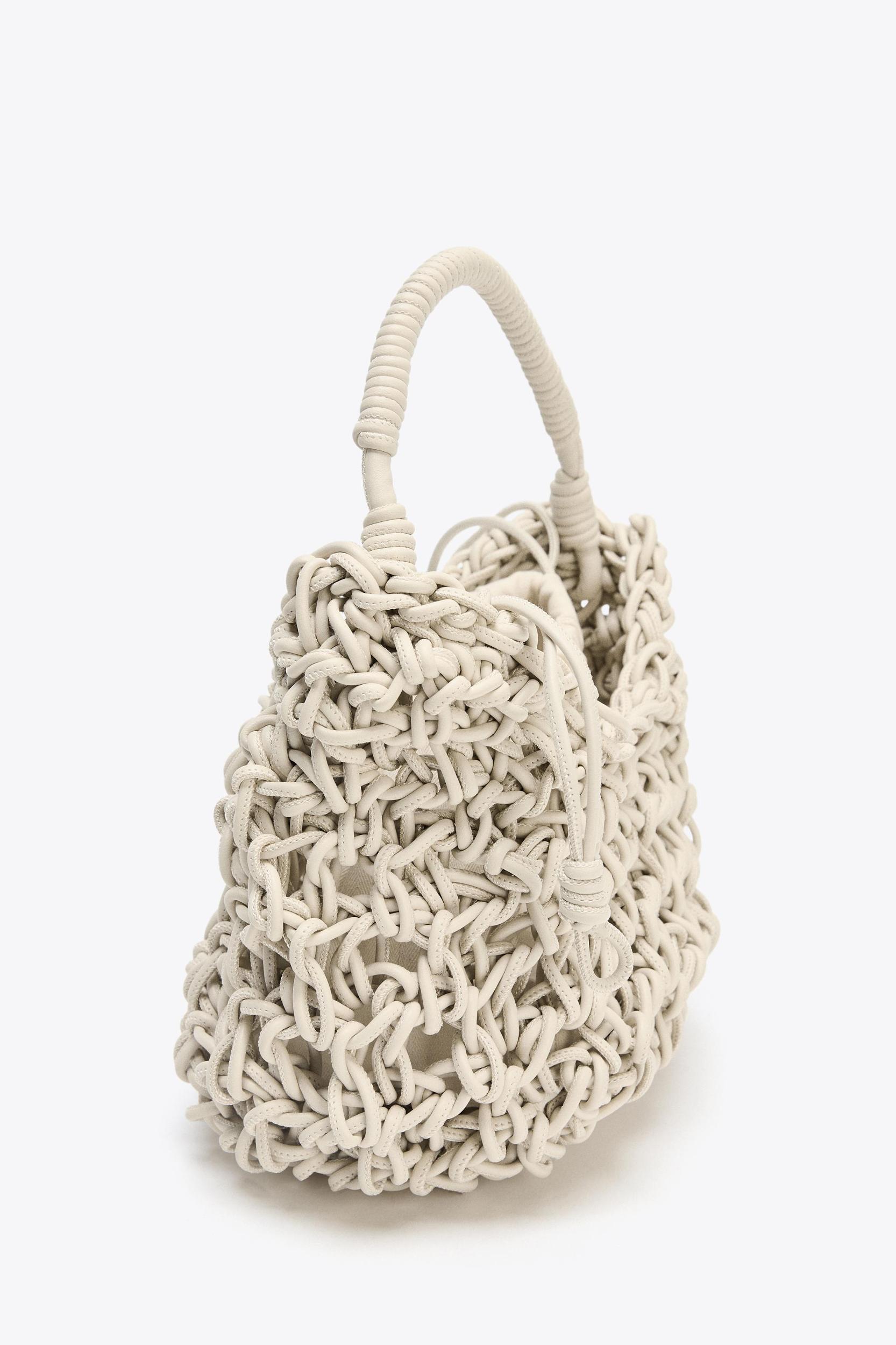 TOPSTITCHED WOVEN HANDBAG Product Image
