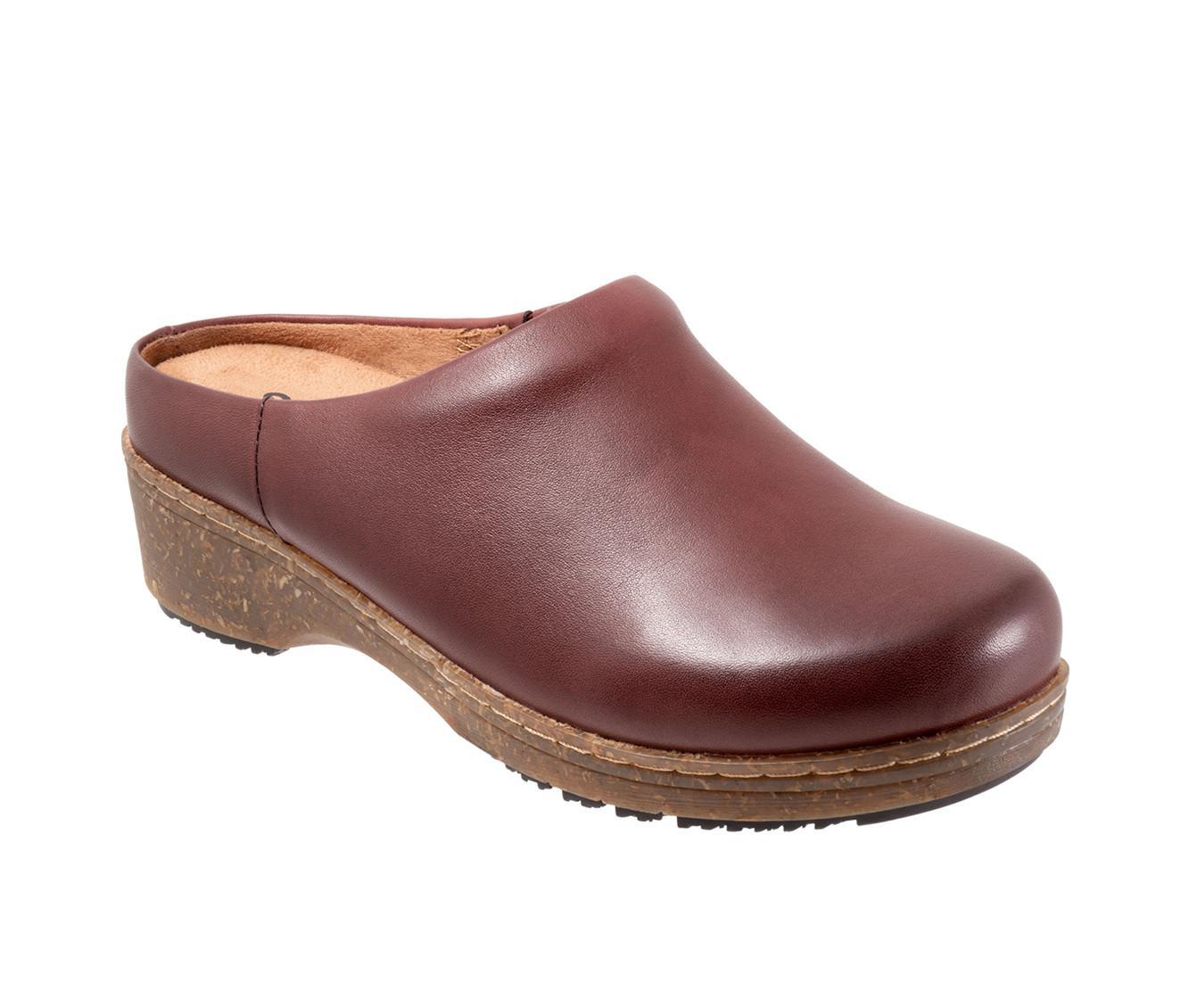 Women's Softwalk Arvada Clogs Product Image