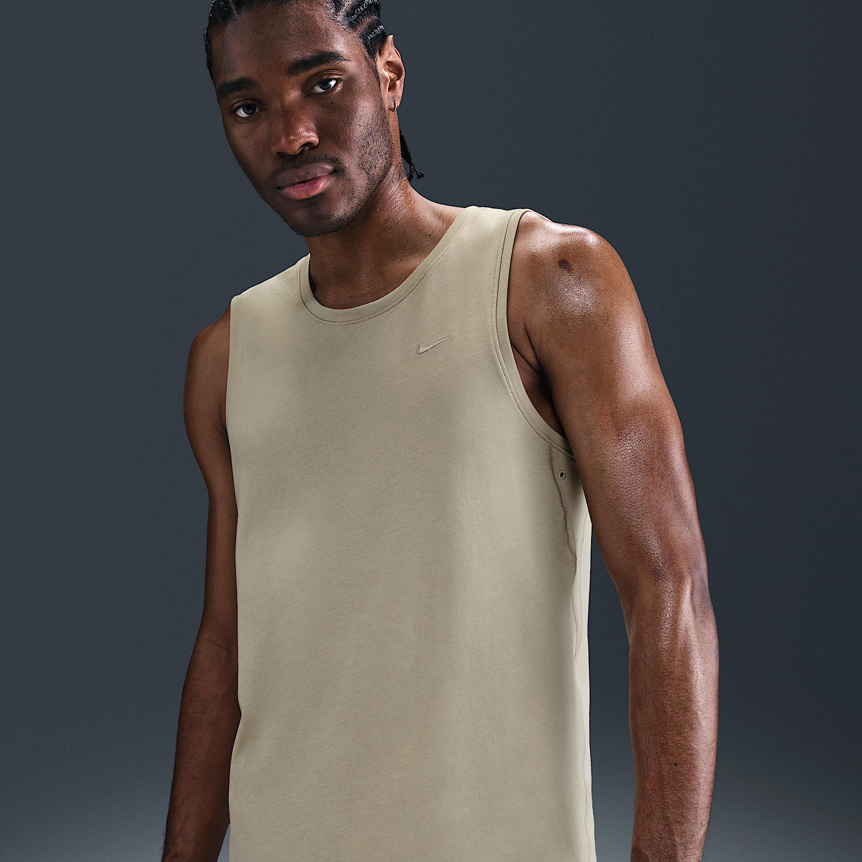 Nike Men's Primary Dri-FIT Versatile Tank Top Product Image