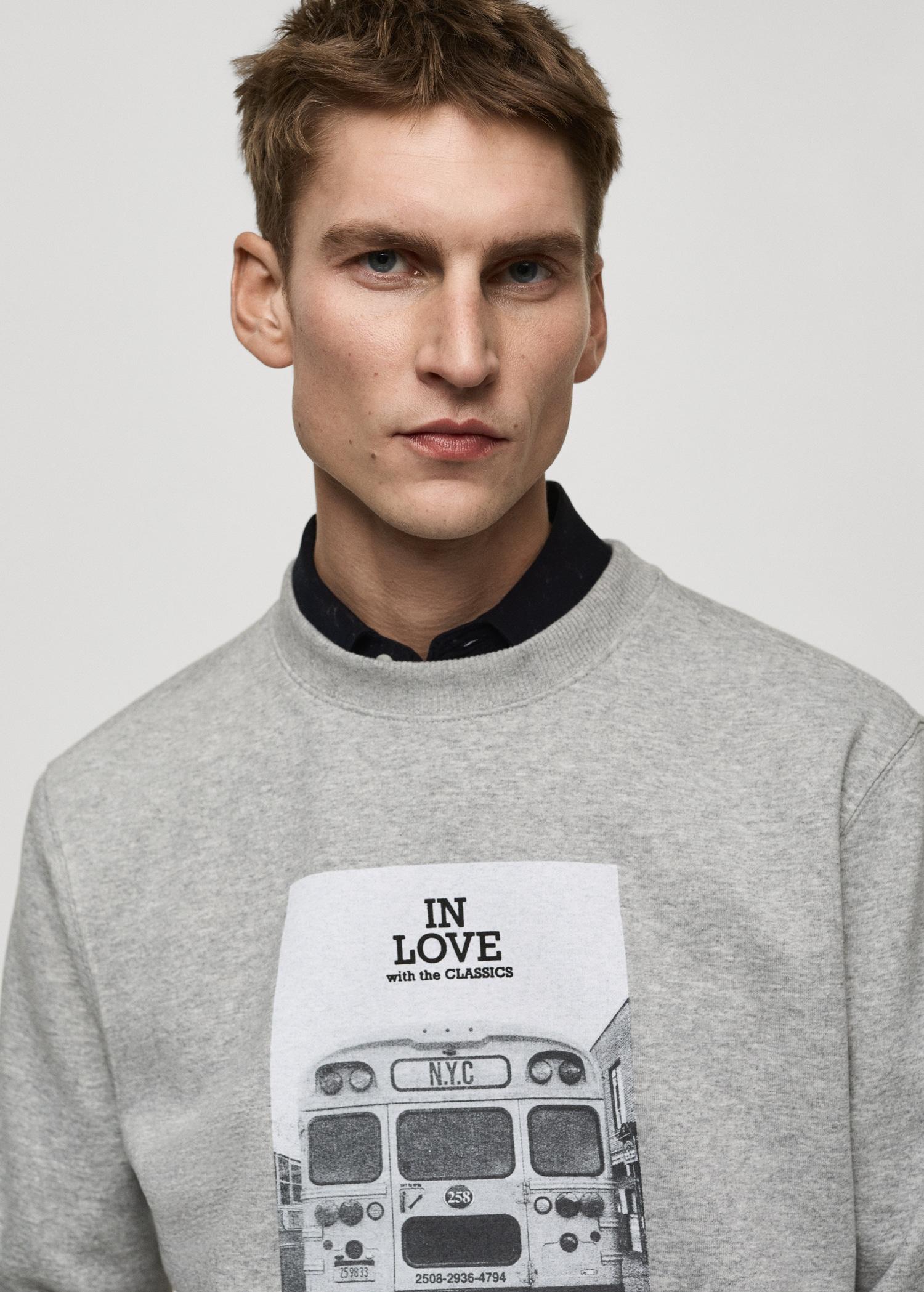 Graphic-print cotton sweatshirt - Men | MANGO USA Product Image