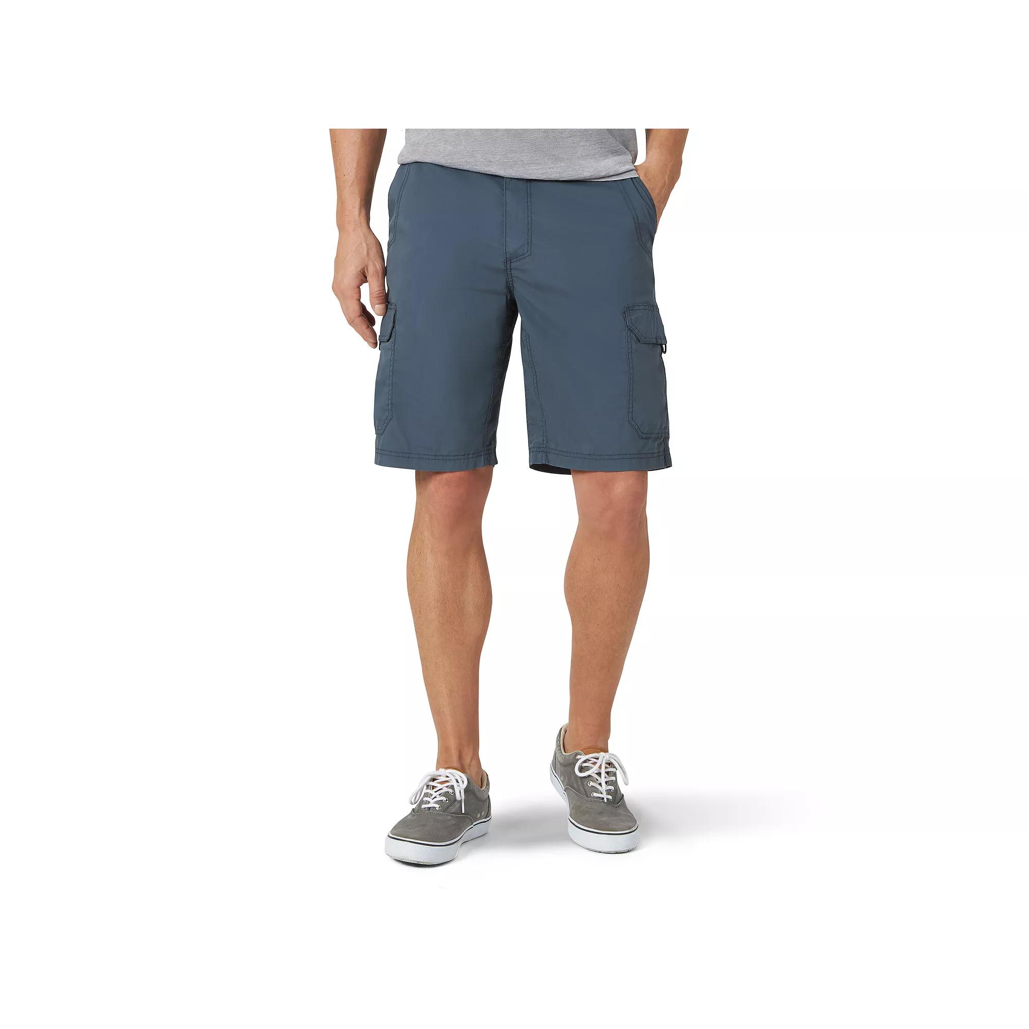 Men's Lee® 10.5" Extreme Motion Crossroads Cargo Shorts,  Product Image