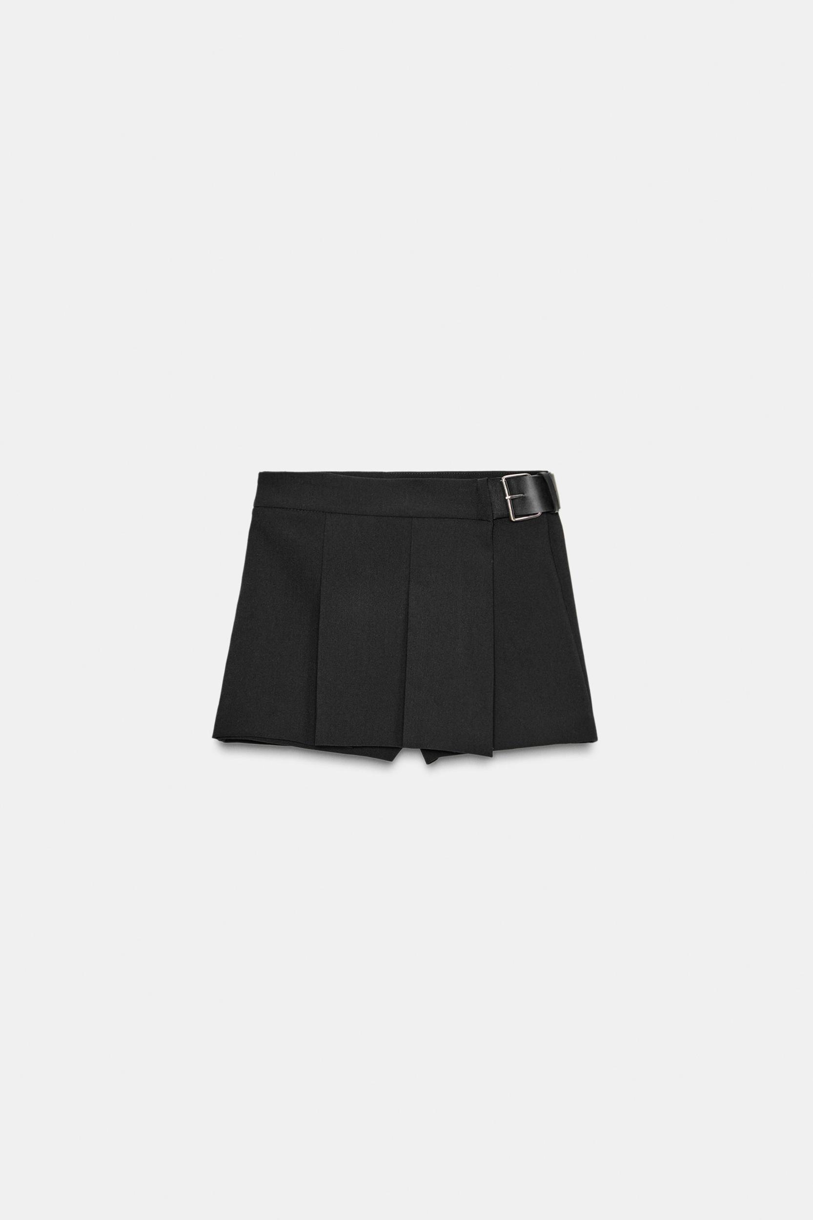 ADJUSTABLE WAIST SKORT Product Image
