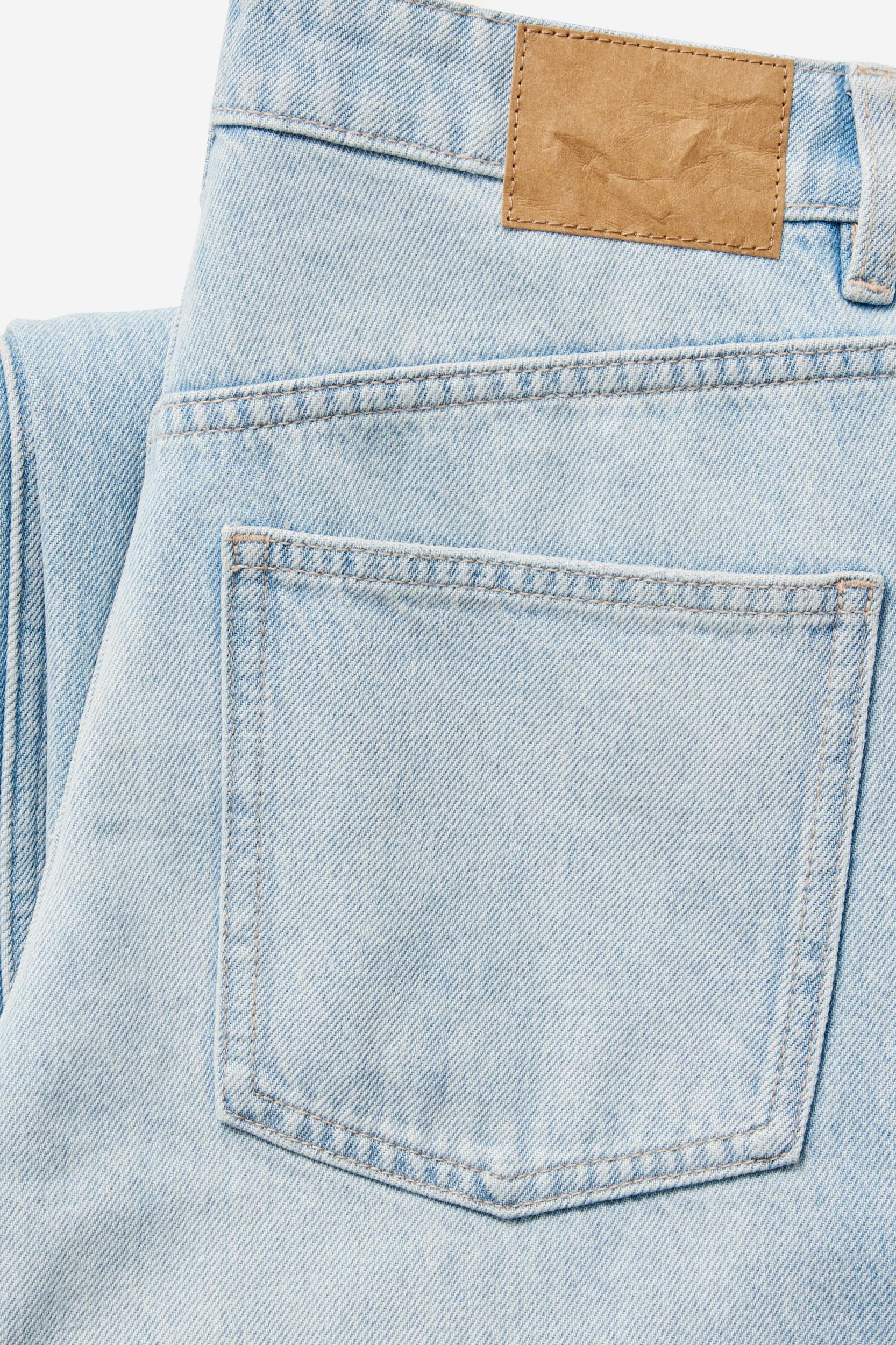 91 Straight Jean Product Image