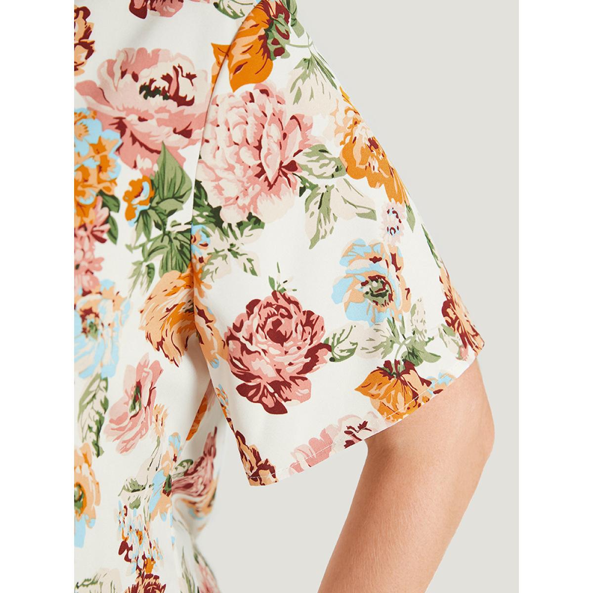 Plus Size Multicolor Floral Print Hanky Hem Blouse Women Elegant Short sleeve Round Neck Dailywear Blouses BloomChic 22-24/3X Product Image