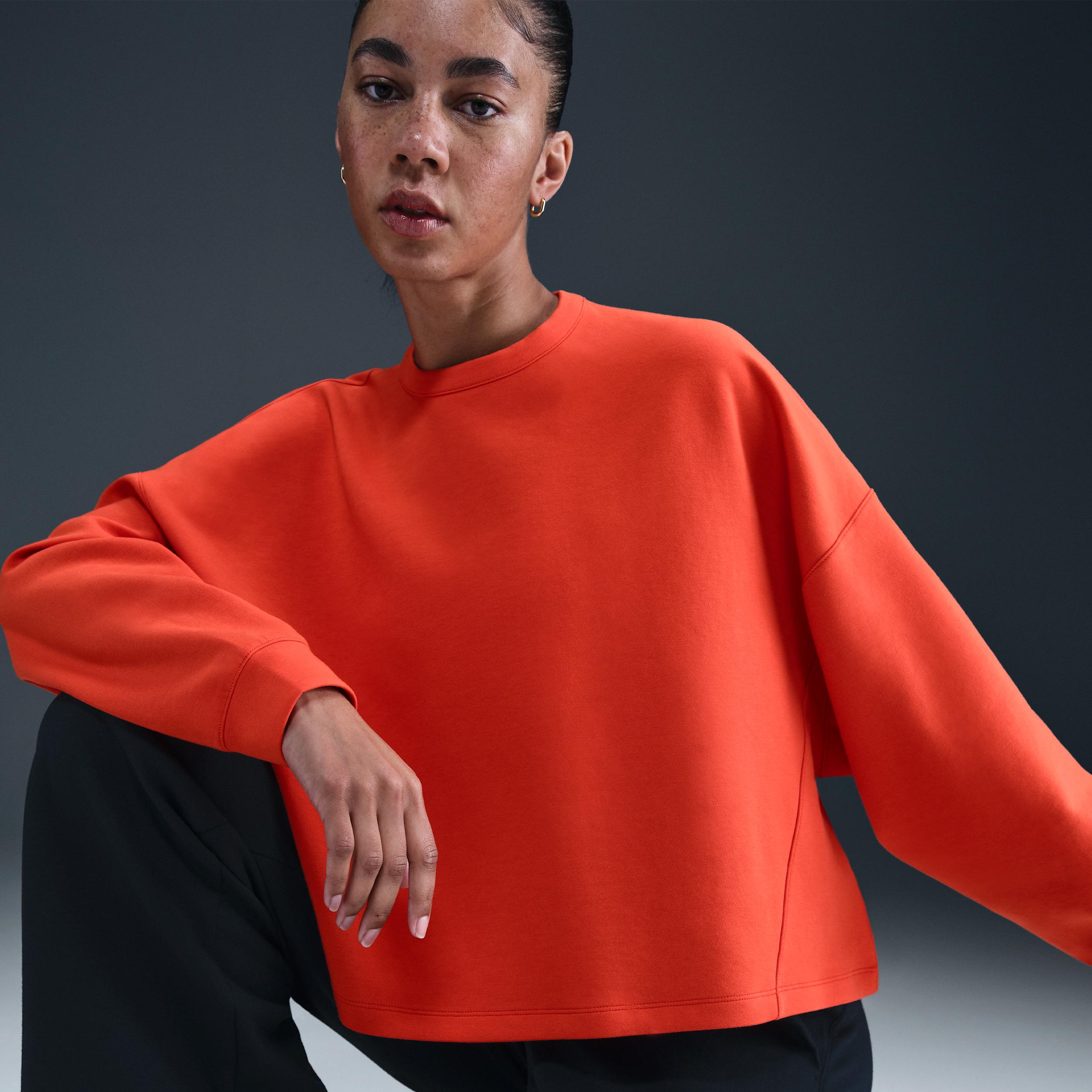 Nike 24.7 ImpossiblySoft Women's Dri-FIT Oversized Crew-Neck Top Product Image