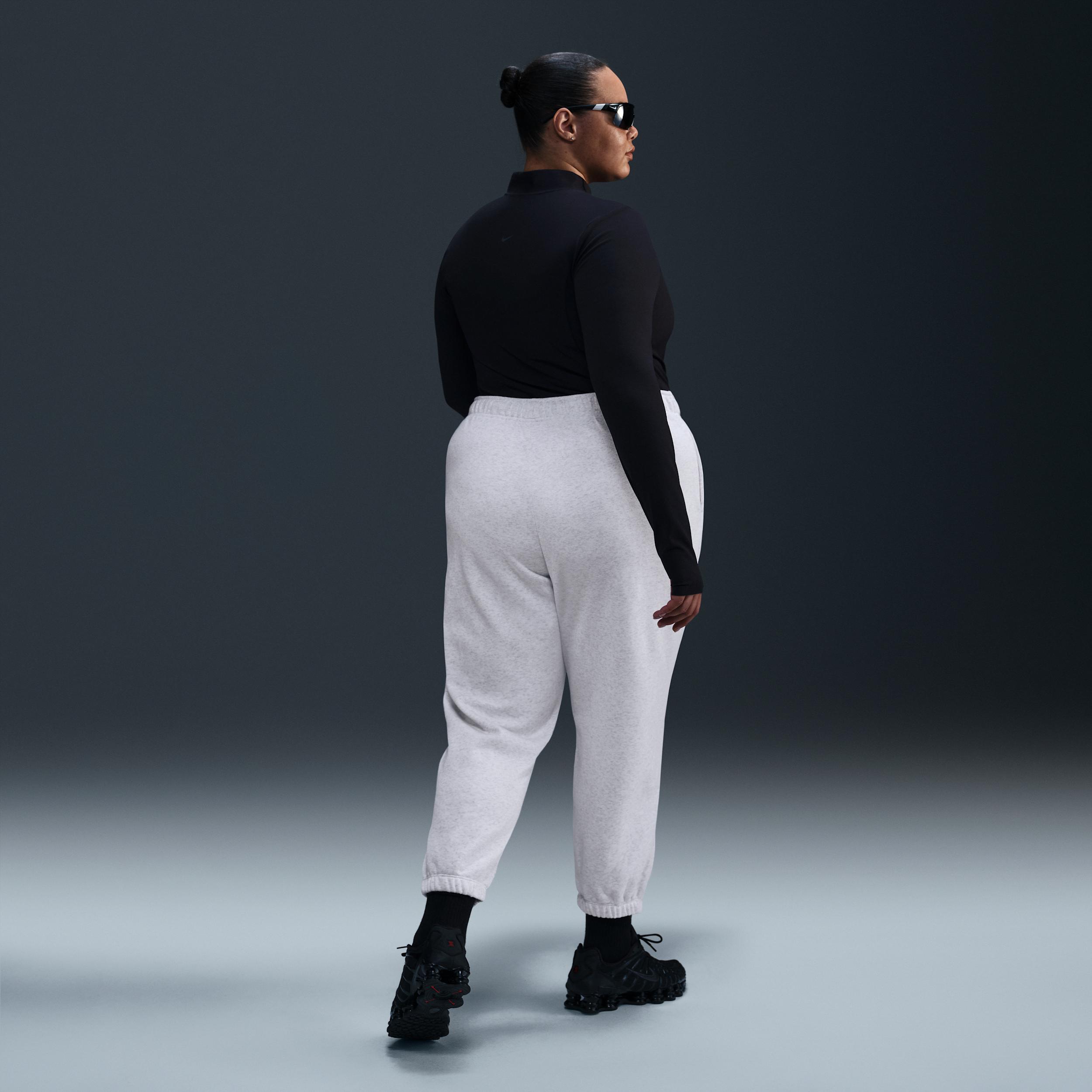 Women's Nike Sportswear Club Fleece Mid-Rise Oversized Sweatpants (Plus Size) Product Image