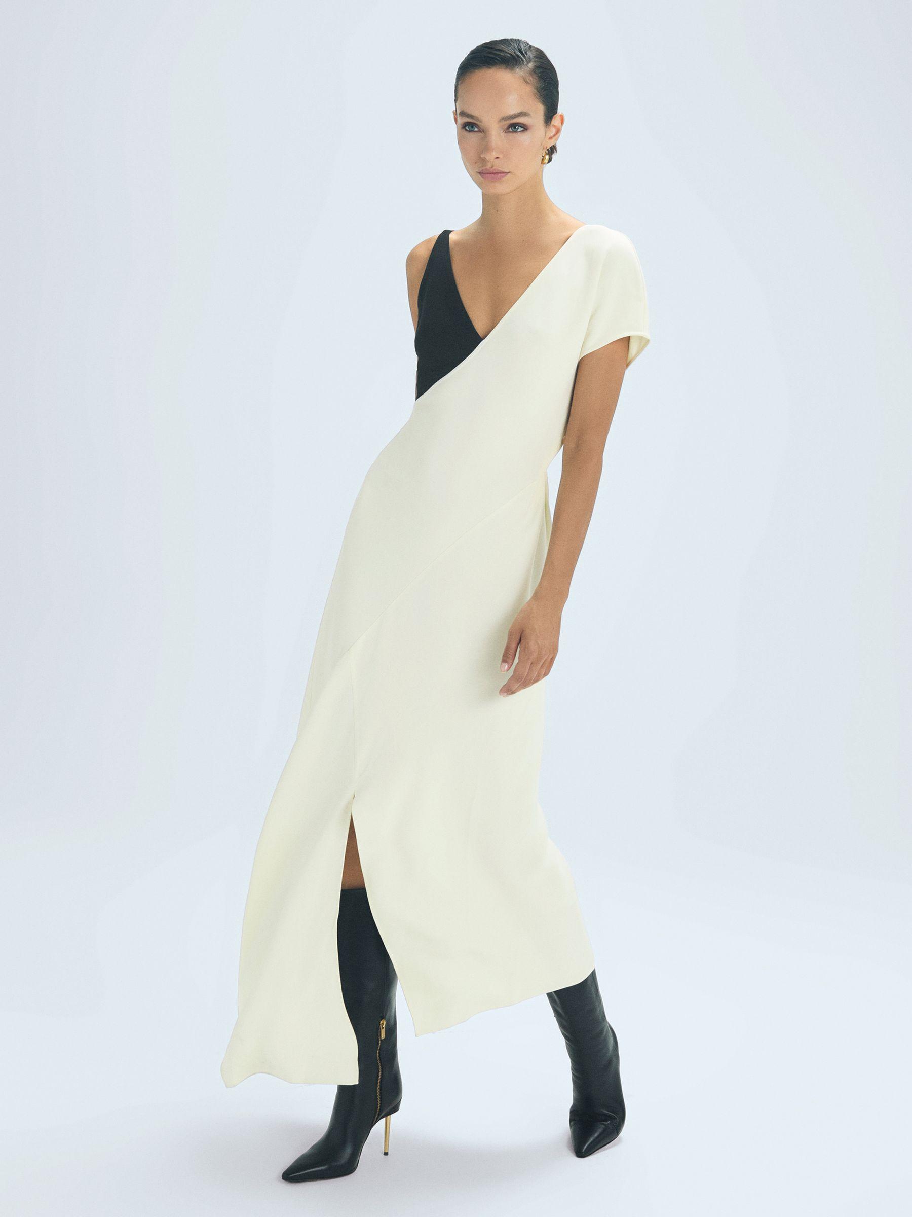 Italian Leather Heeled Knee-High Boots in Black Product Image