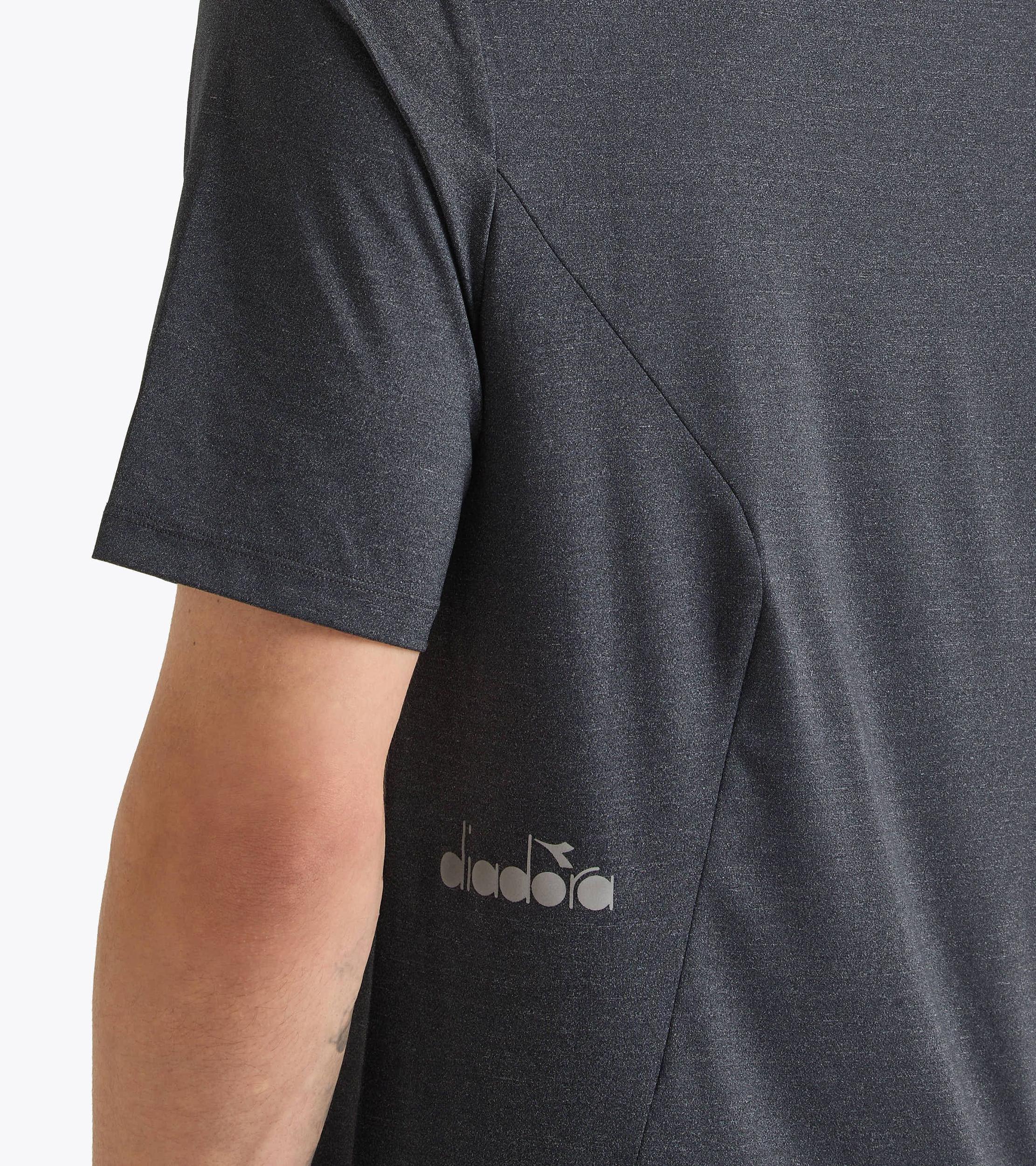 SS T-SHIRT TECH RUN CREW Product Image