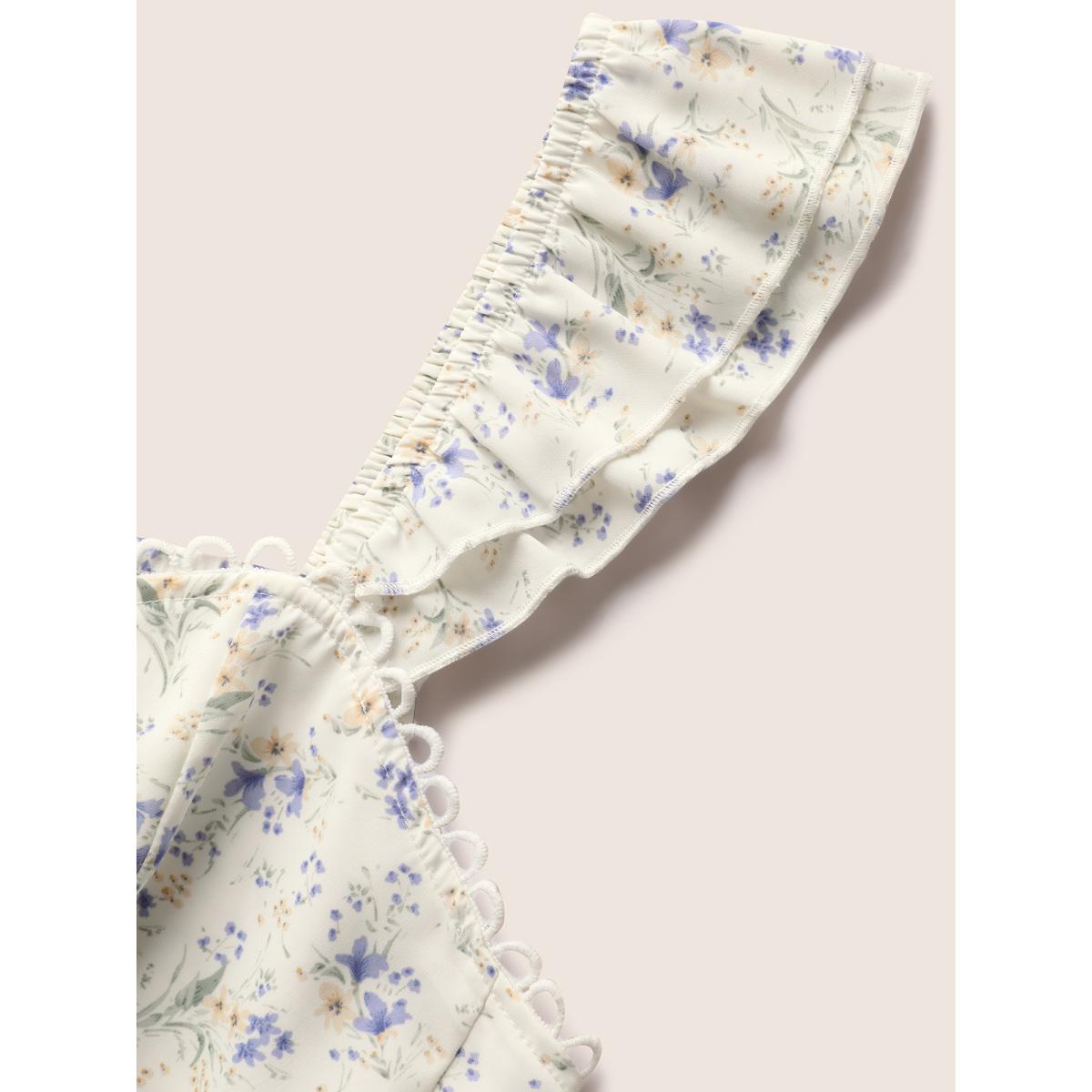 Plus Size Ditsy Floral Tiered Ruffles Lace Trim Tank Top Women WhiteSmoke Elegant Woven ribbon&lace trim Heart neckline Everyday Tank Tops Camis BloomChic 28/5X Product Image