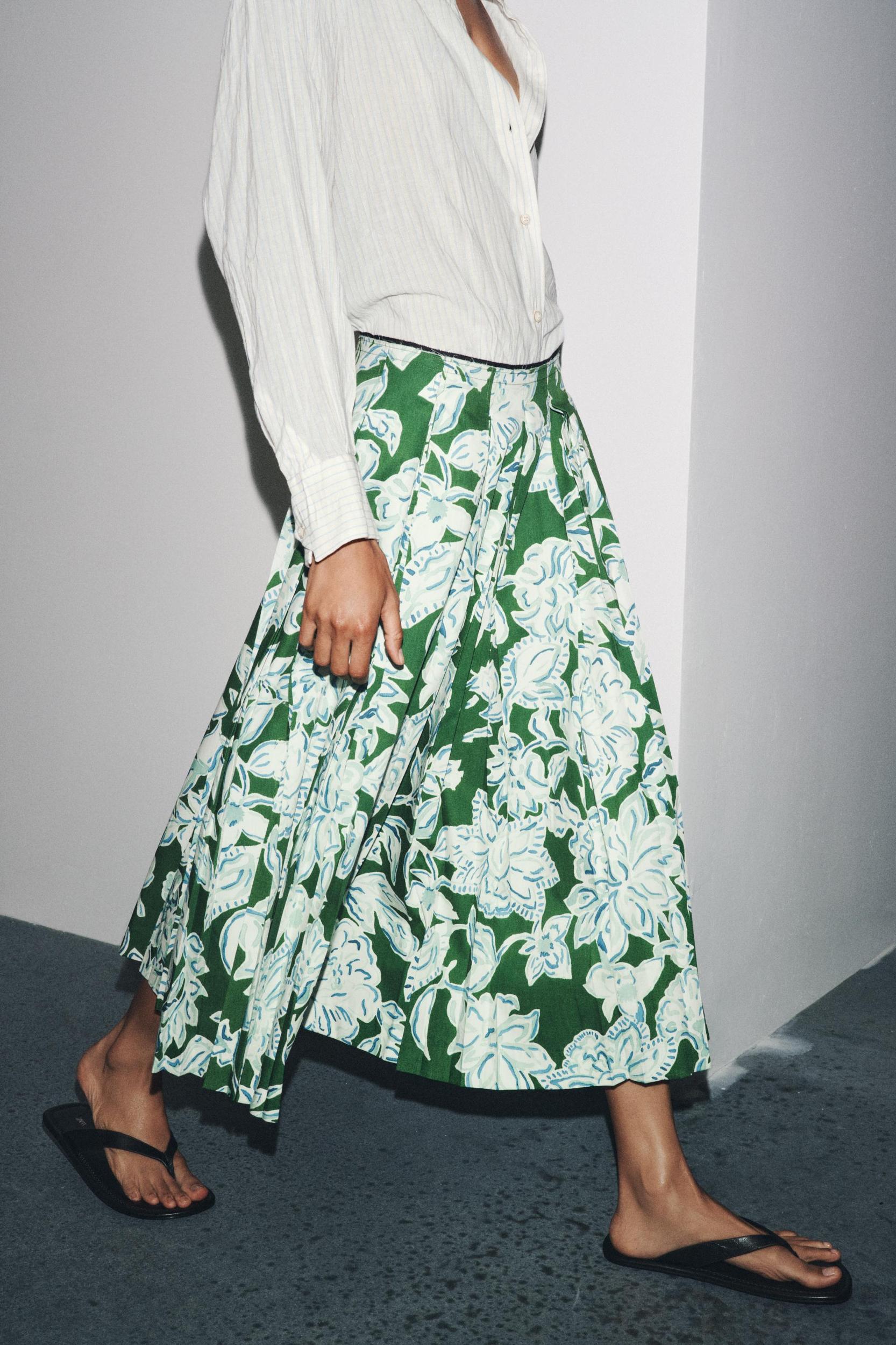 PLEATED FLORAL SKIRT ZW COLLECTION Product Image