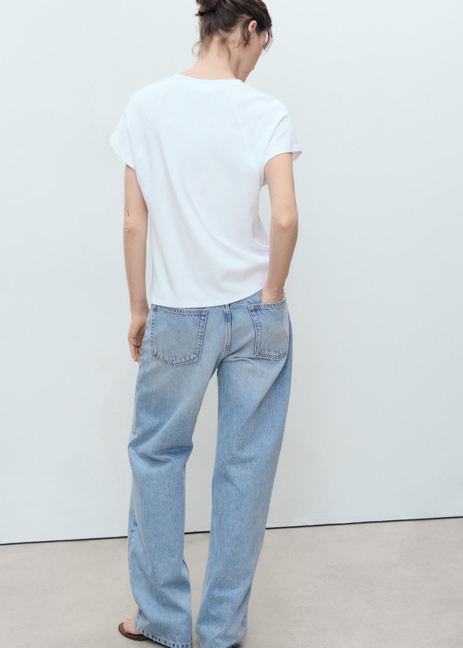 Rounded neck cotton t-shirt - Women | MANGO USA Product Image