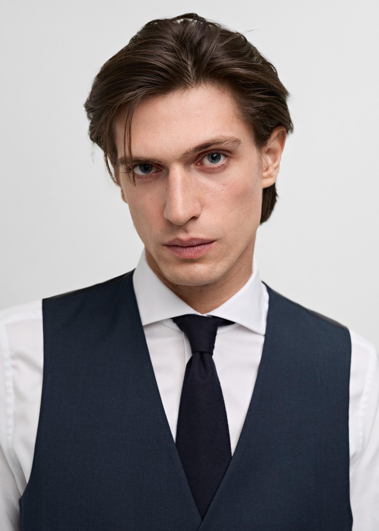 Slim-fit suit waistcoat - Men | MANGO USA Product Image