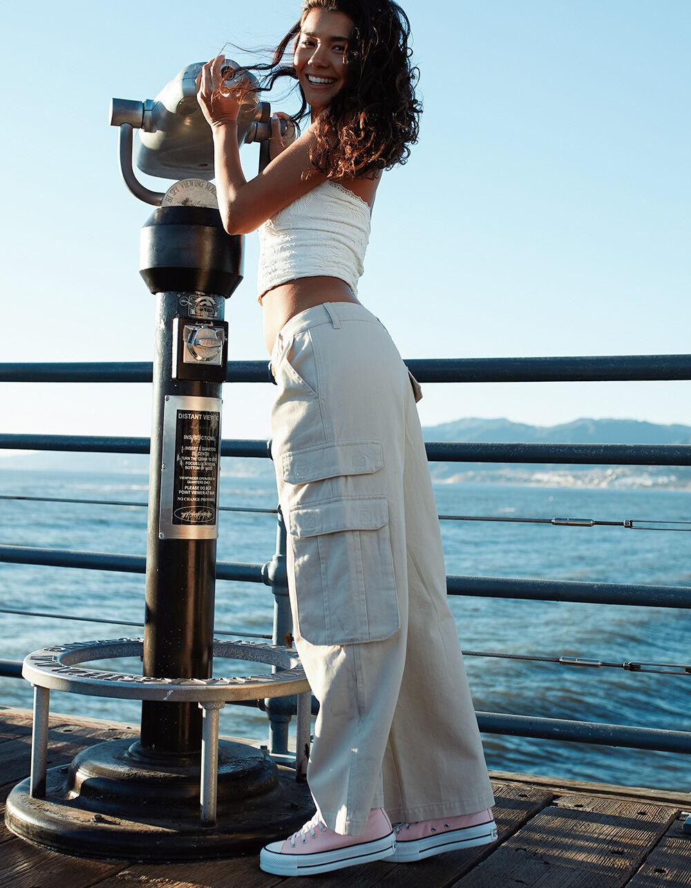 RSQ Womens Mid Rise Wide Leg Twill Cargo Pants - LIGHT TAN Product Image