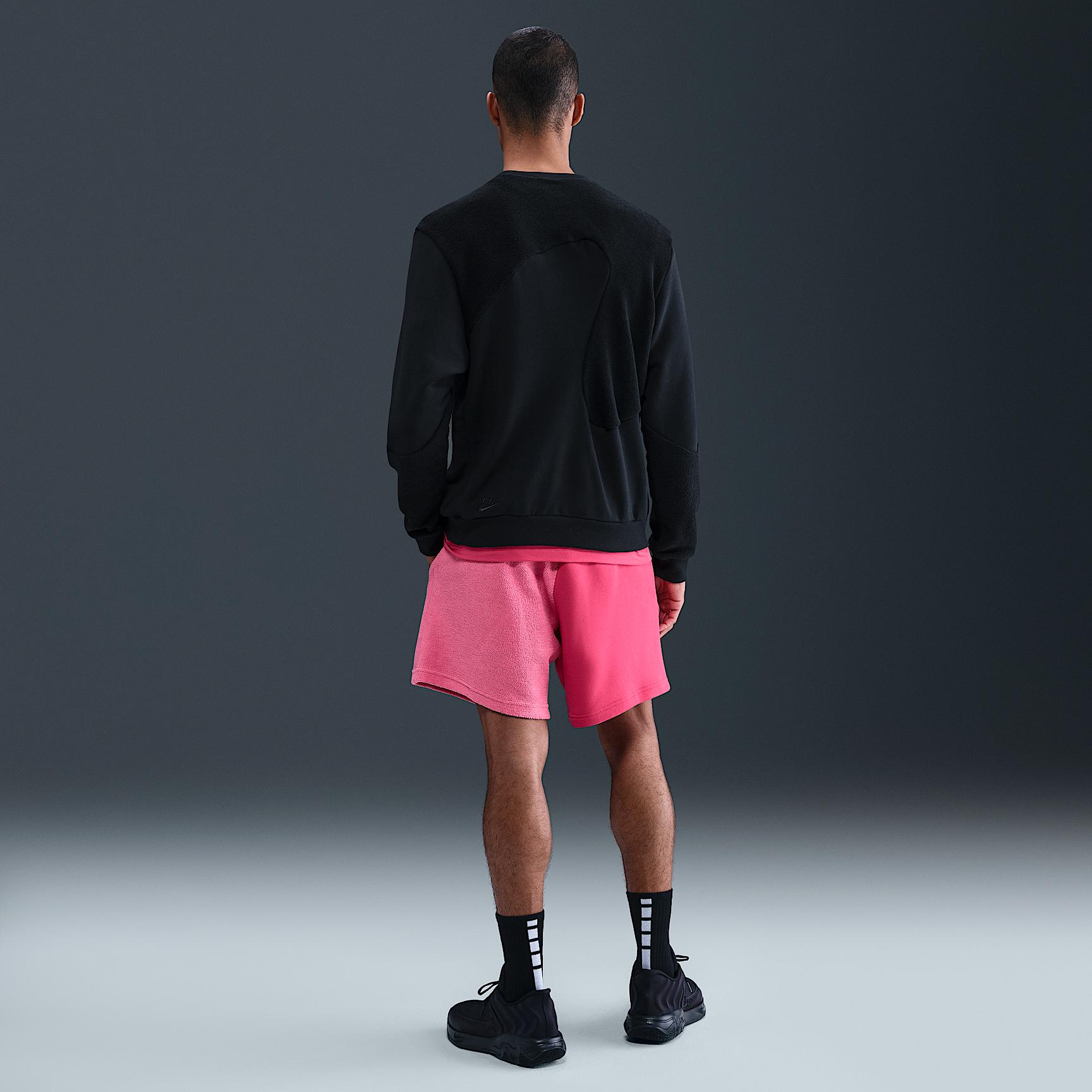 Nike Men's Giannis Standard Issue Basketball Crew Product Image