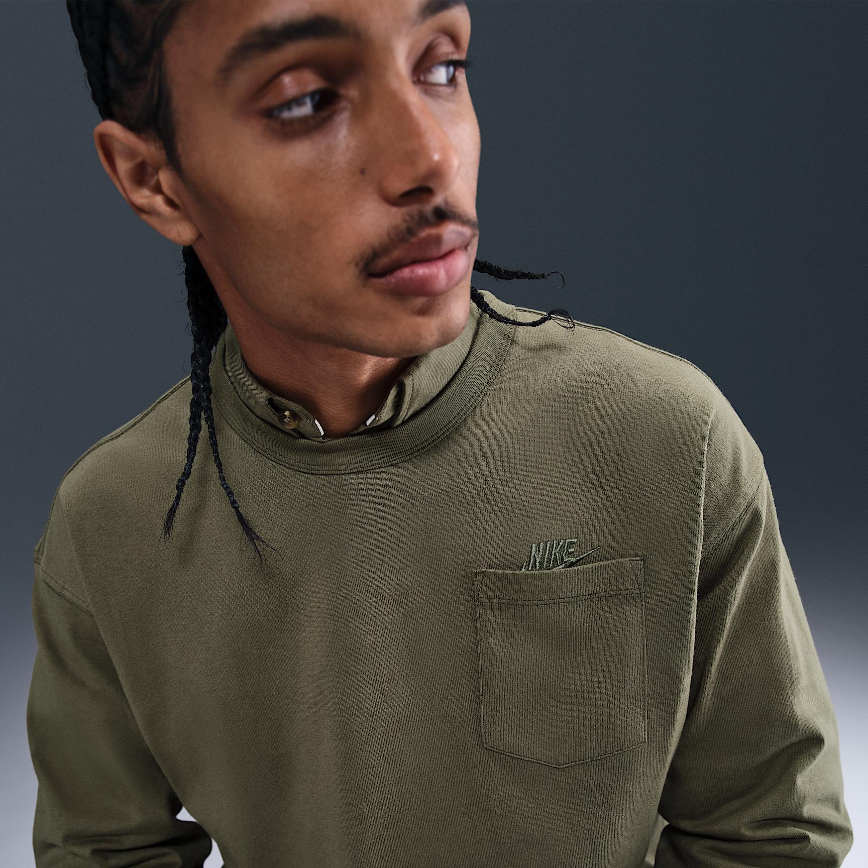 Mens Nike Sportswear Premium Essentials Long-Sleeve Pocket T-Shirt | DR7929-222 Product Image