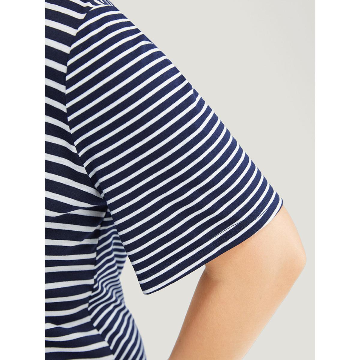 Plus Size Striped Print Crew Neck Pocket T-shirt Navy Women Casual Striped Round Neck Dailywear T-shirts BloomChic 28/5X Product Image
