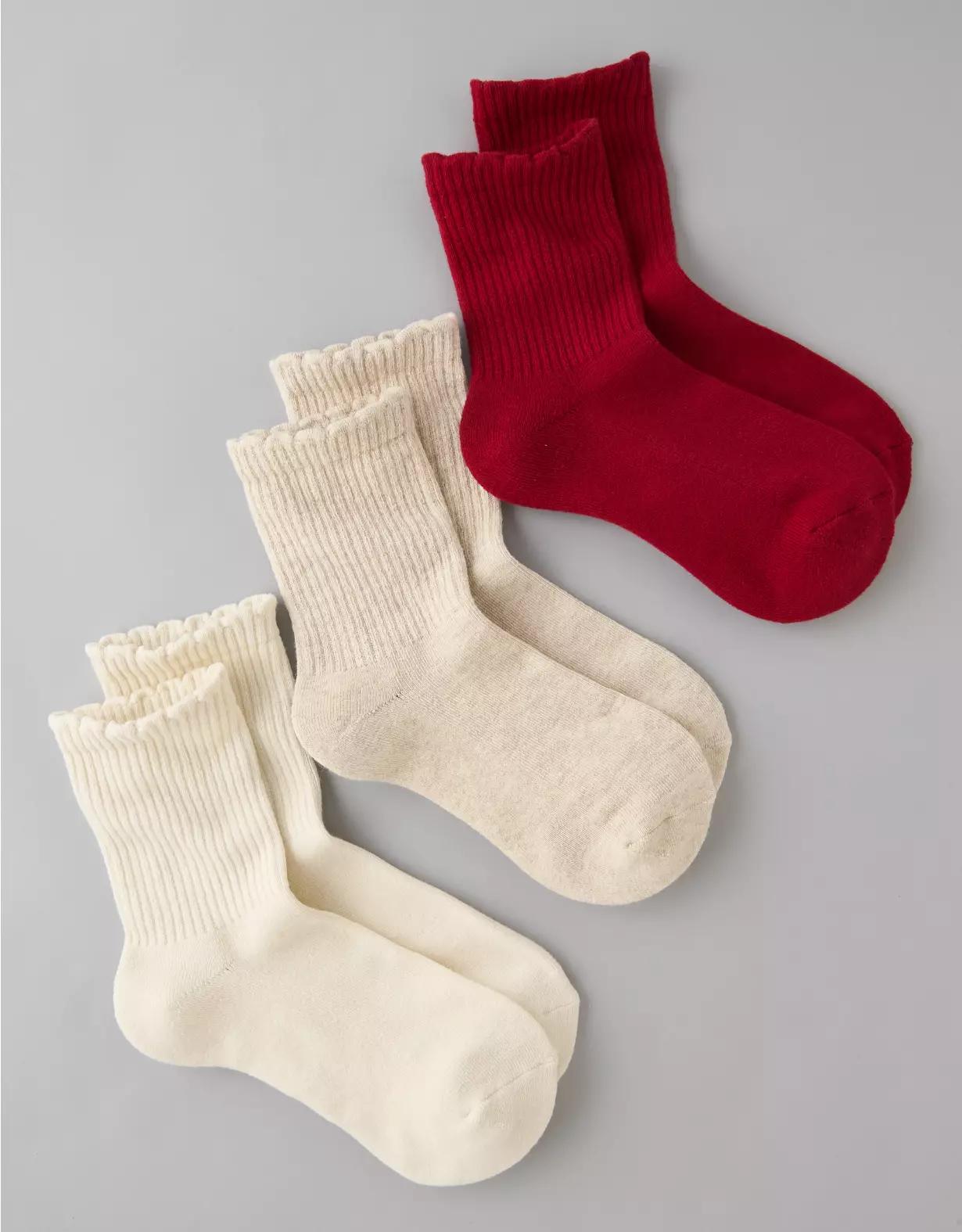 AE Scalloped Cropped Crew Socks 3-Pack Product Image
