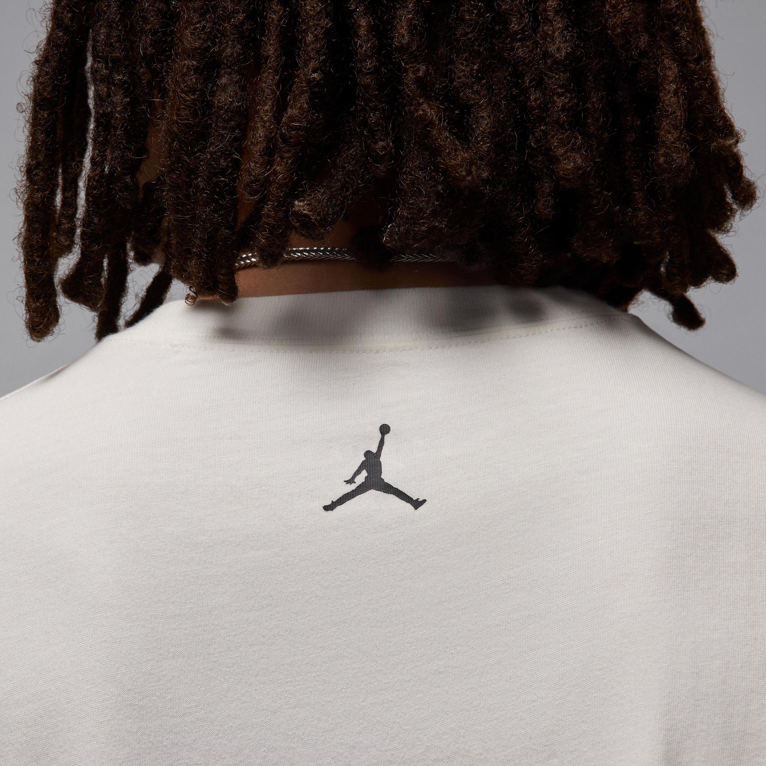 Men's Jordan Flight Essentials Graphic T-Shirt Product Image
