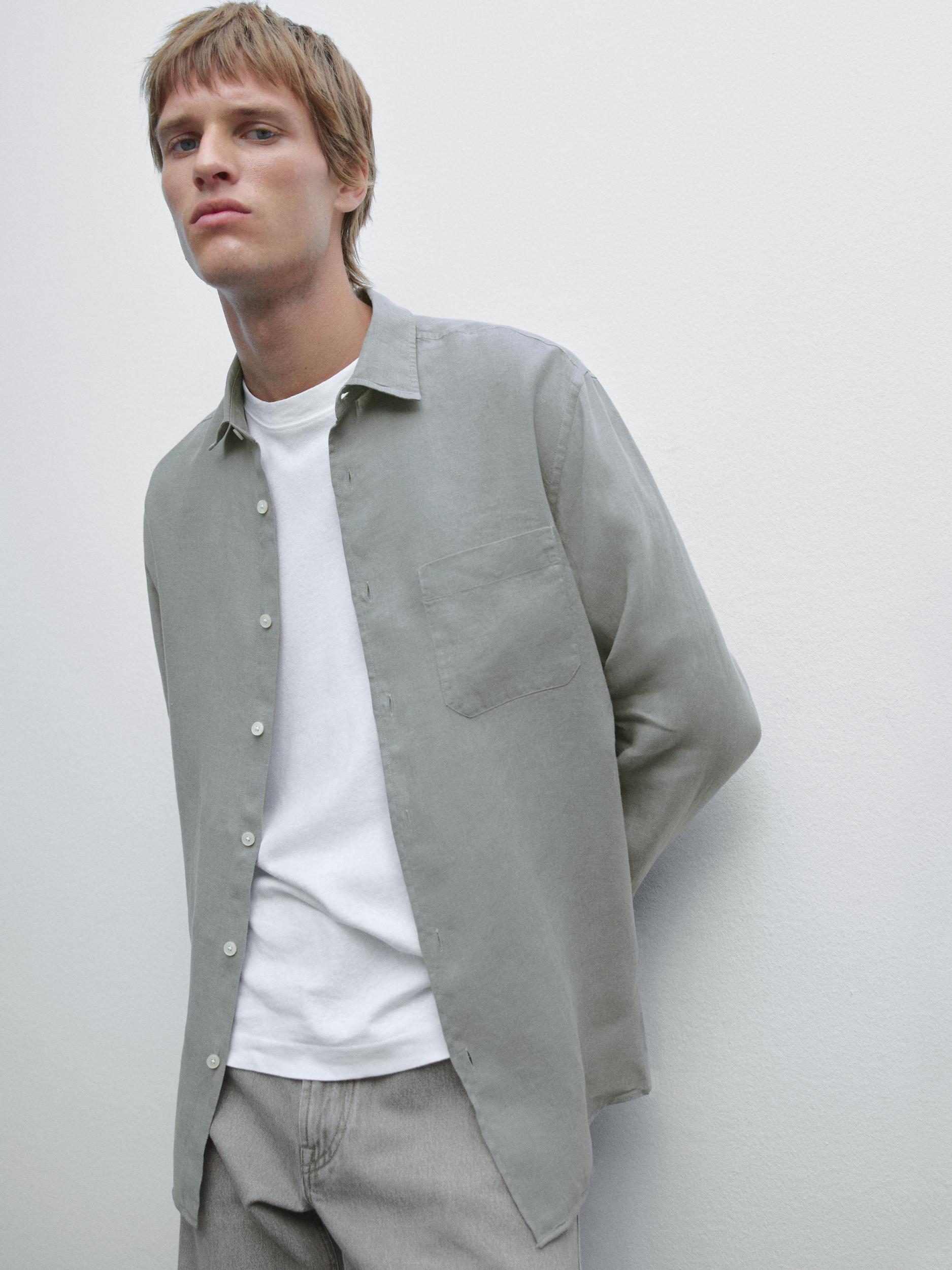 Regular fit shirt with pocket detail Product Image