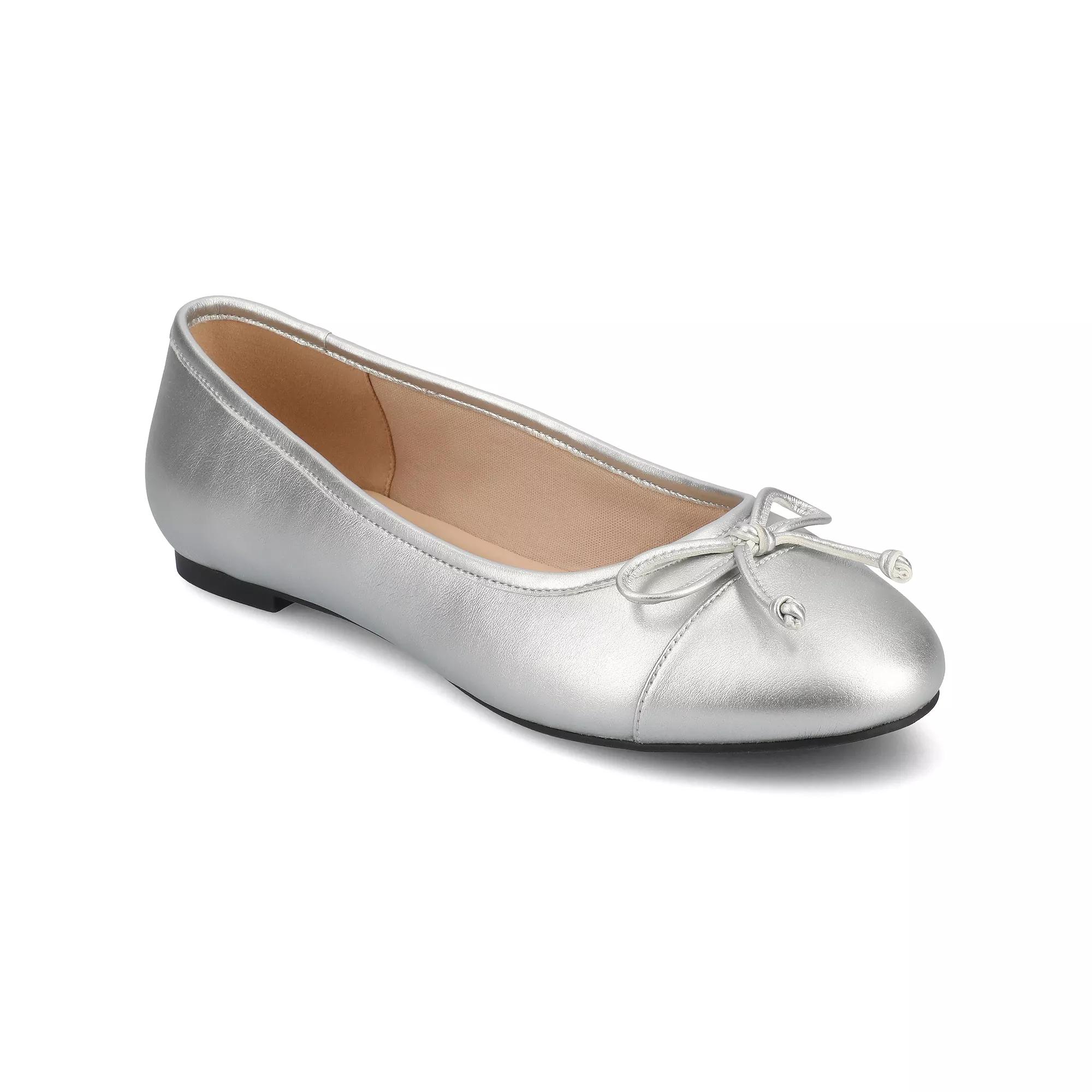 Journee Collection Womens Kaiah Flat Product Image