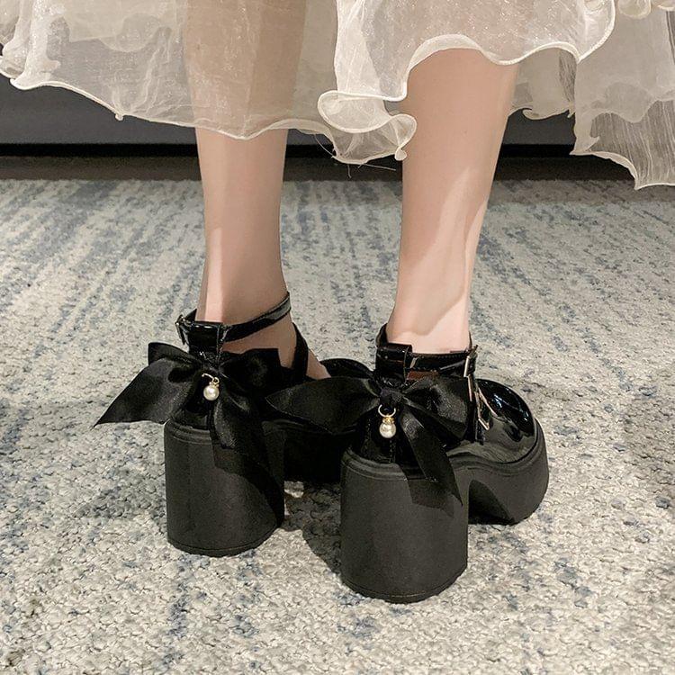 Block Heel Platform Plain Mary Jane Pumps Product Image