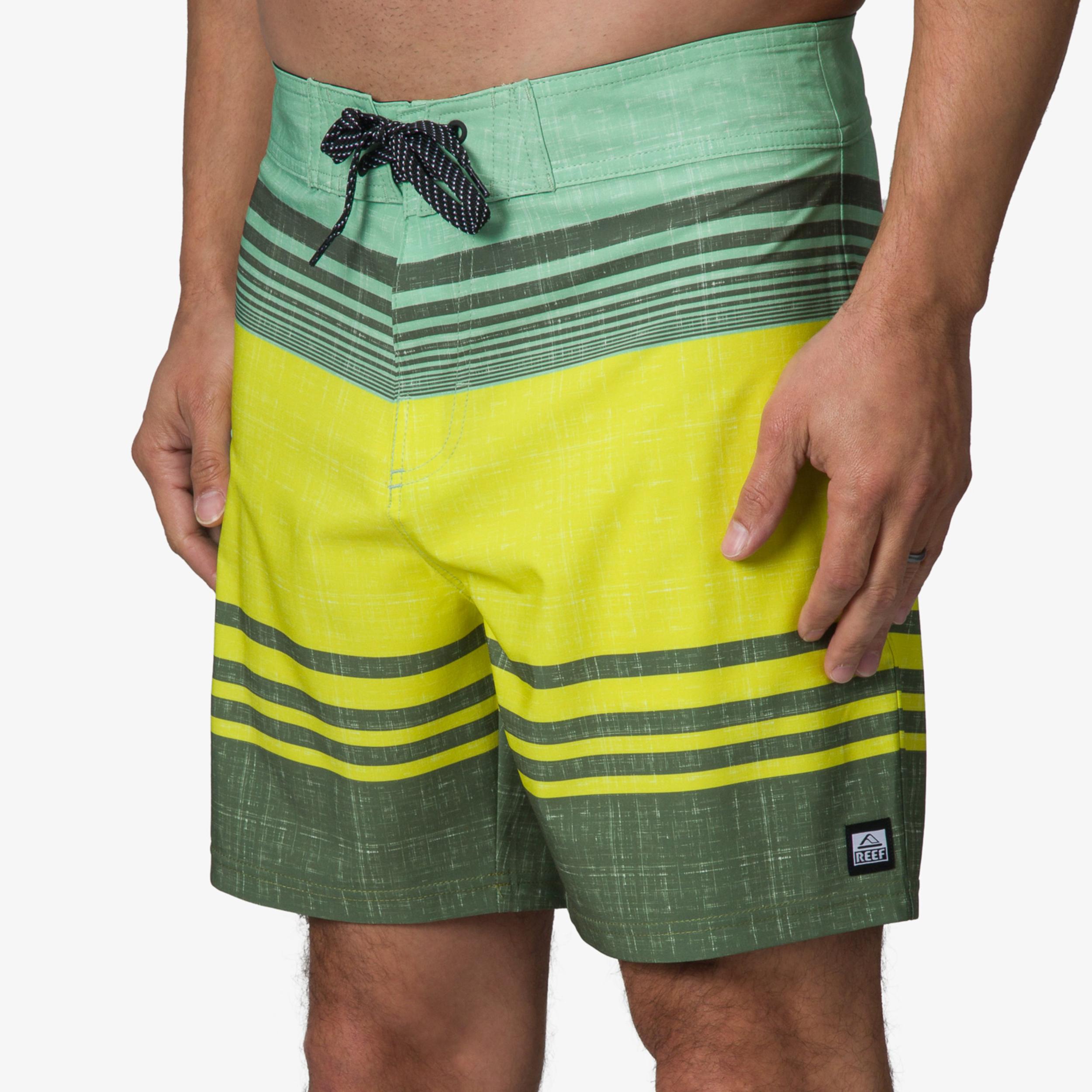Casey Stripe Boardshort 17" Male Product Image