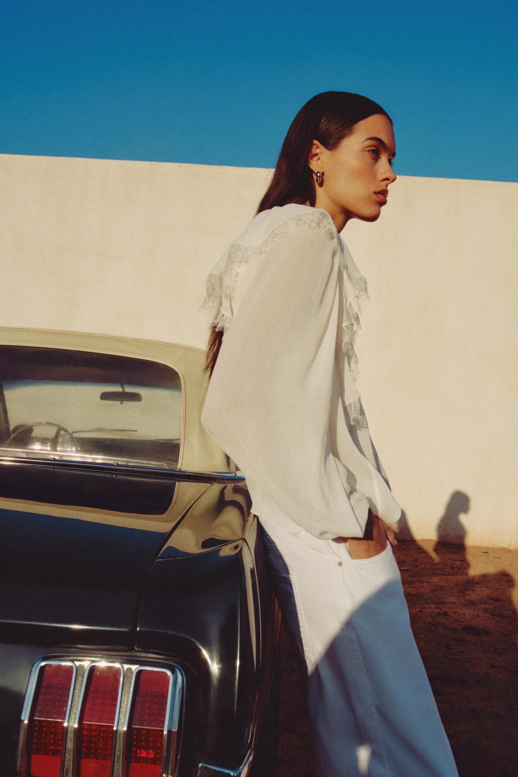 LACE RUFFLE BLOUSE Product Image