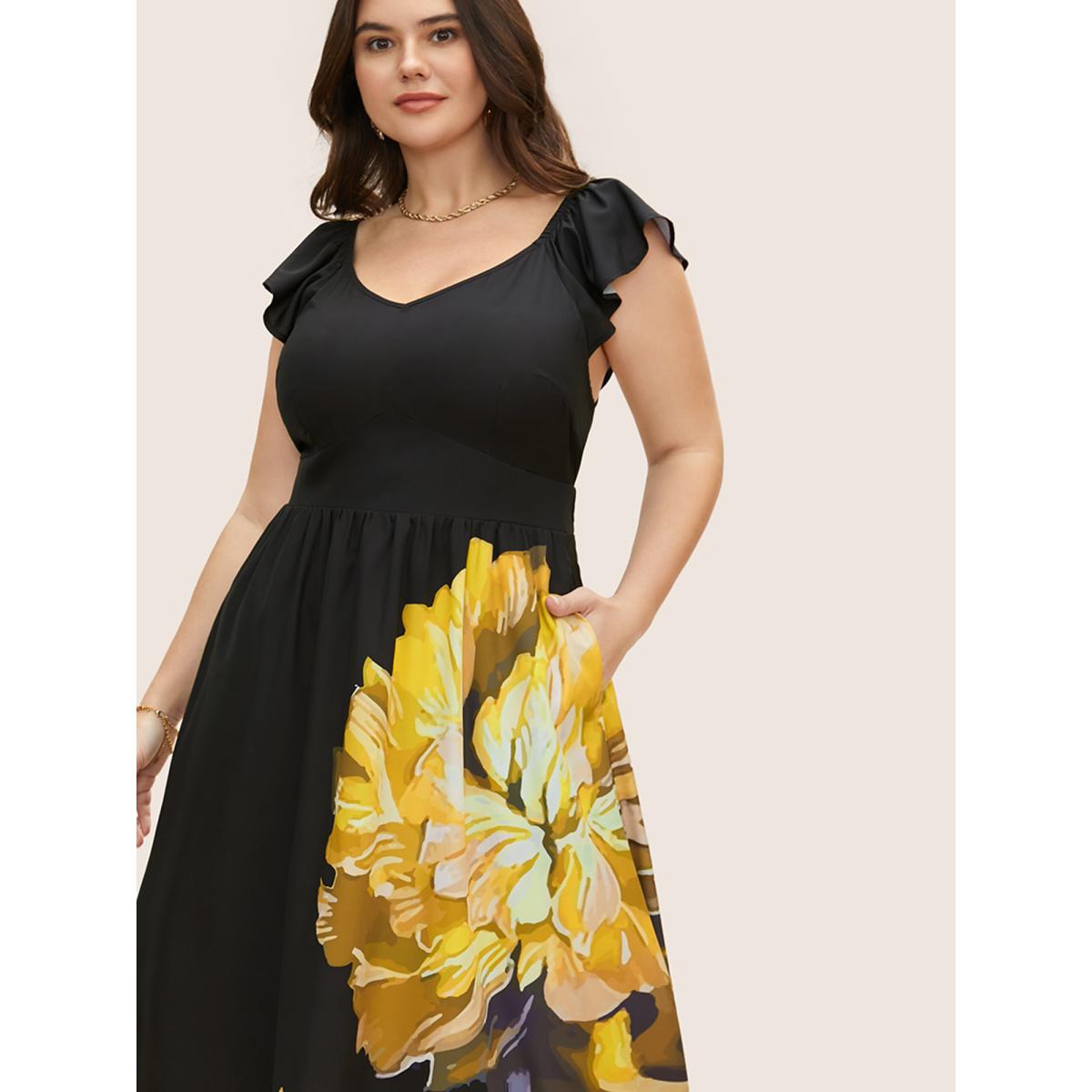 Plus Size Carnation Print Ruffle Cap Sleeve Maxi Dress Black Women Elegant Shirred Heart neckline Cap Sleeve Curvy BloomChic 30/6X Product Image