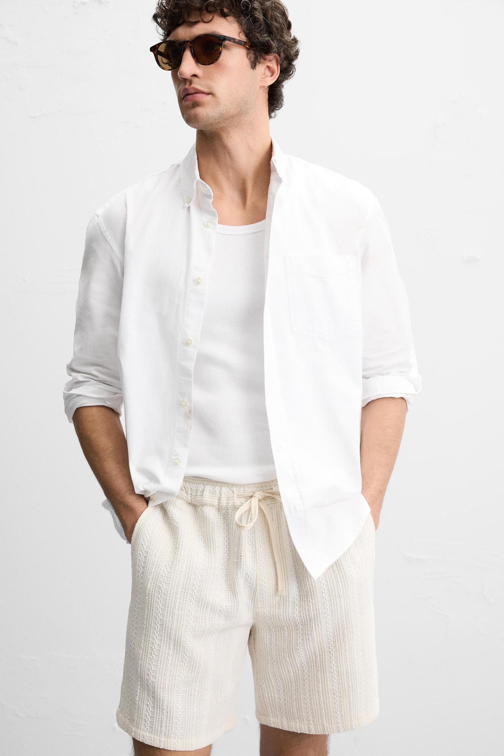 TEXTURED STRIPED SHORTS Product Image