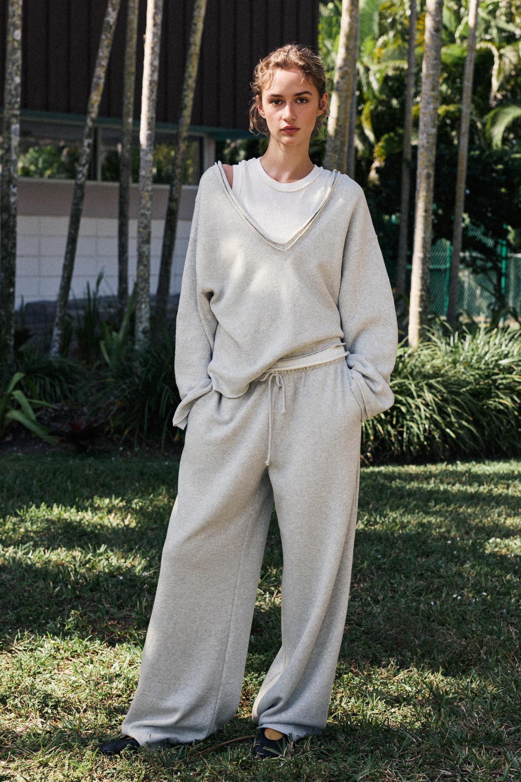 SOFT SWEATPANTS Product Image