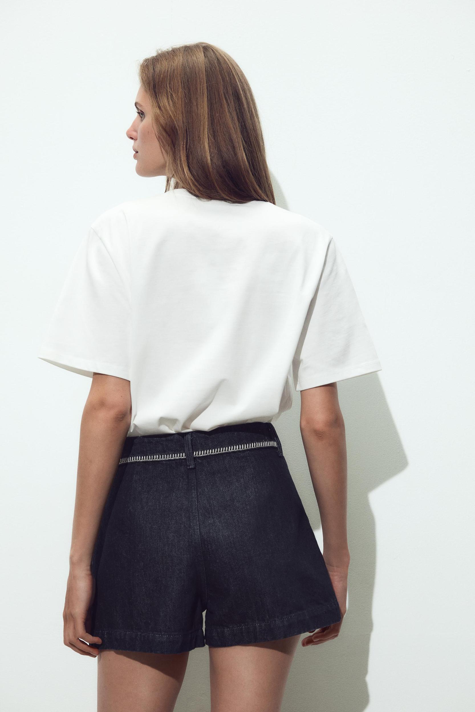 FLORAL VOLUME T-SHIRT Product Image