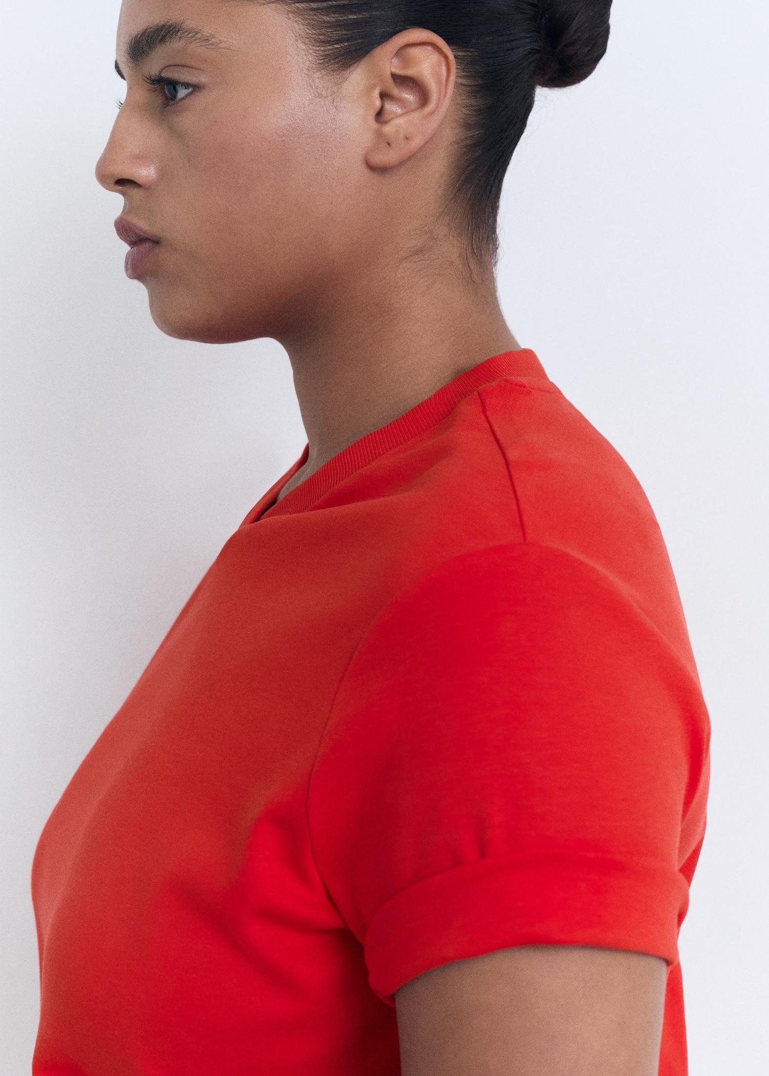 V-neck cotton T-shirt - Women | MANGO USA Product Image