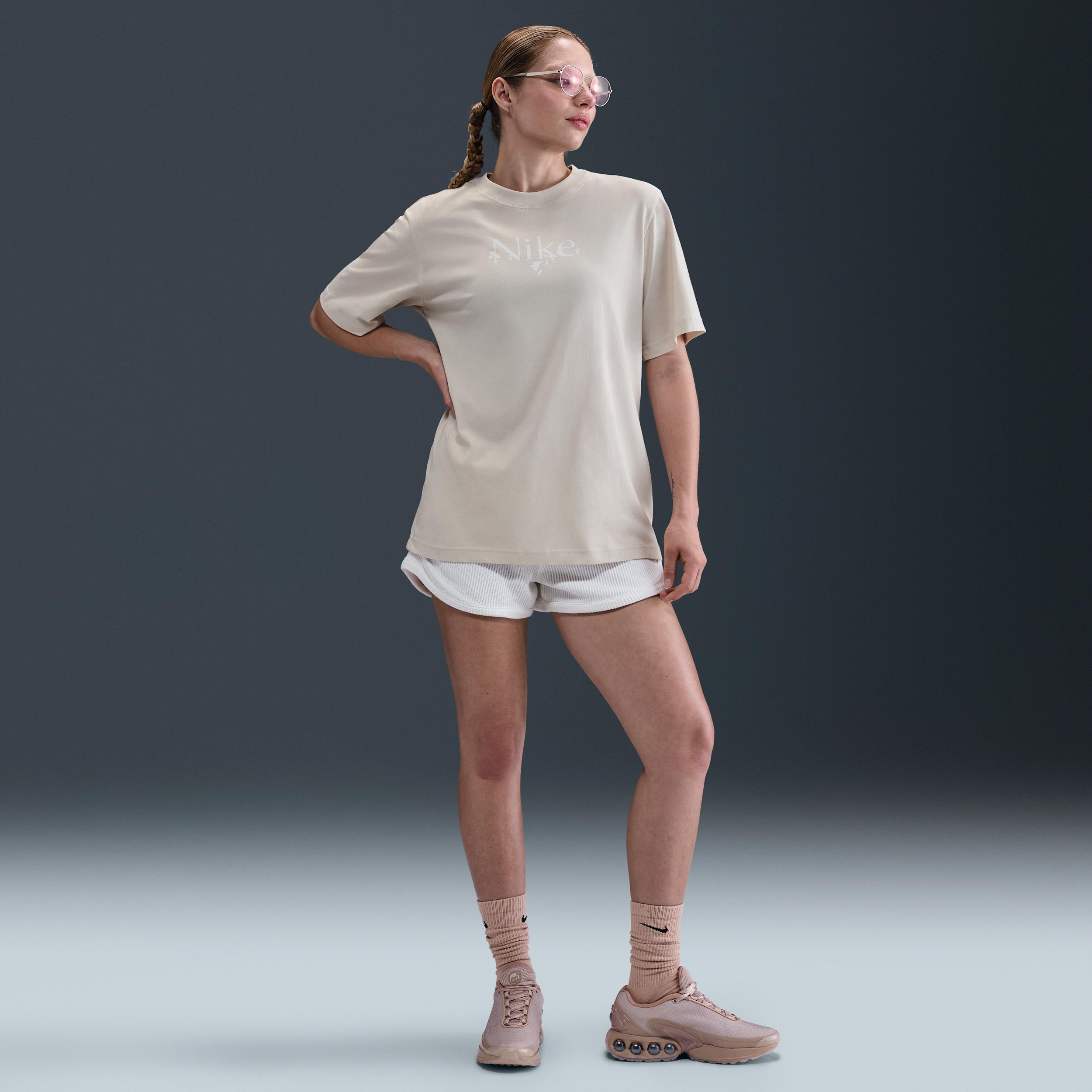 Women's Nike Sportswear Loose Short-Sleeve T-Shirt Product Image