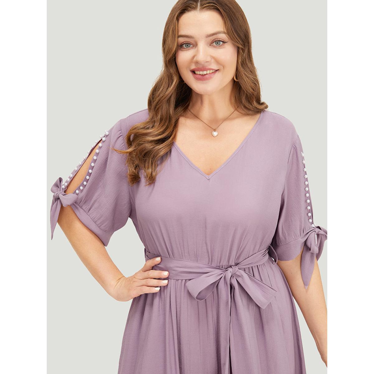 Plus Size Plain Pearl Beaded Knotted Sleeve Pocket Belted Ruffle Dress Heather Women Office Beaded V-neck Half Sleeve Curvy Midi Dress BloomChic 10/M Product Image