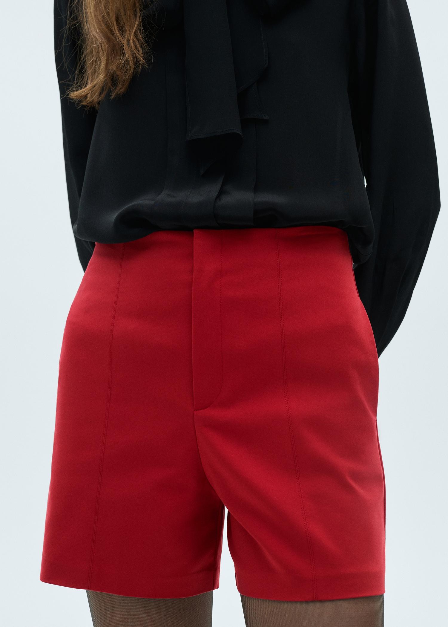 High-waisted cotton shorts - Women | MANGO USA Product Image