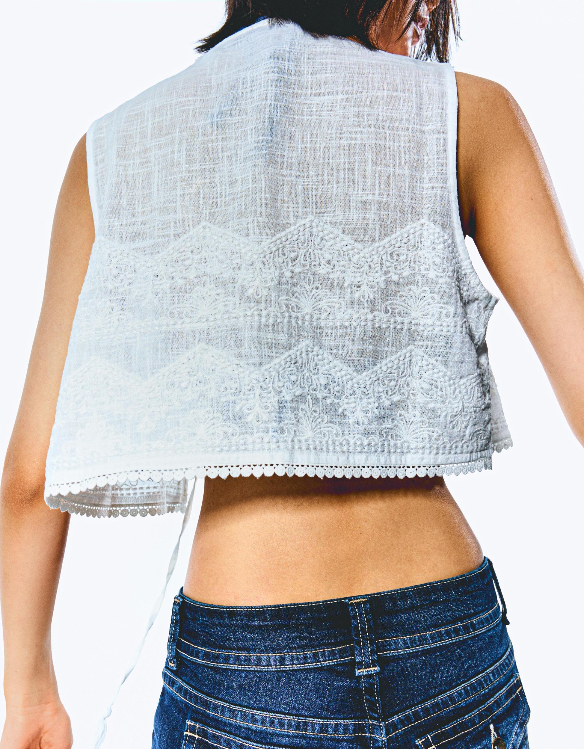 Cropped vest with embroidered ties Product Image