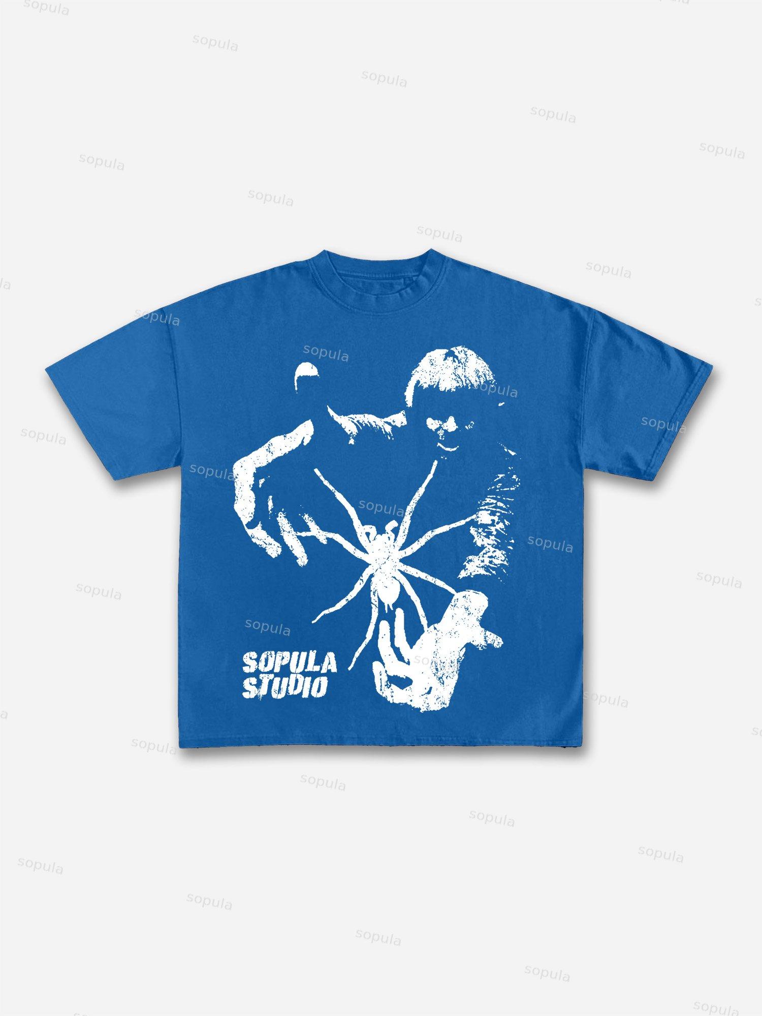 Abstract Humanoid Spider Graphic Cotton T-shirt Product Image