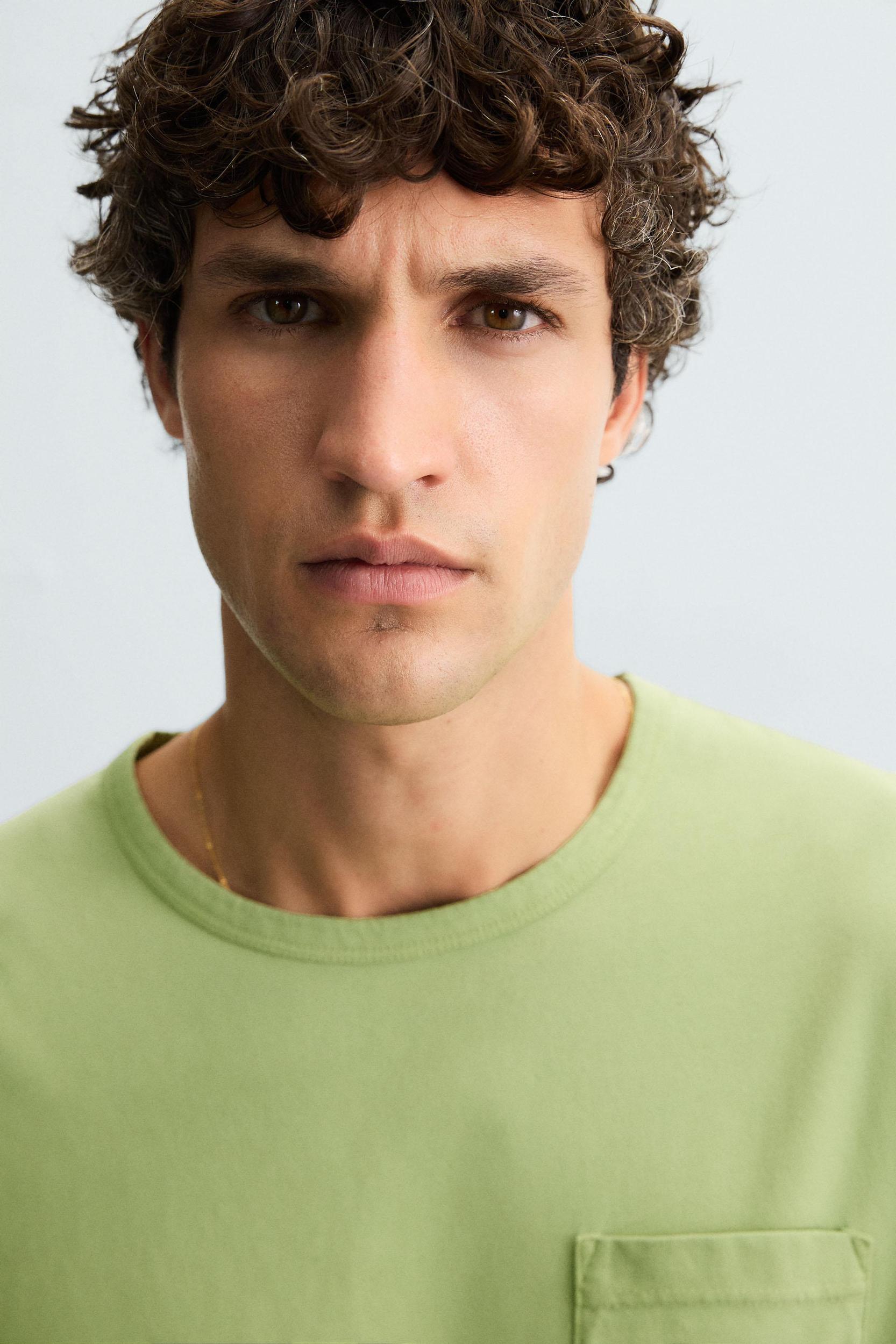 WASHED POCKET T-SHIRT Product Image