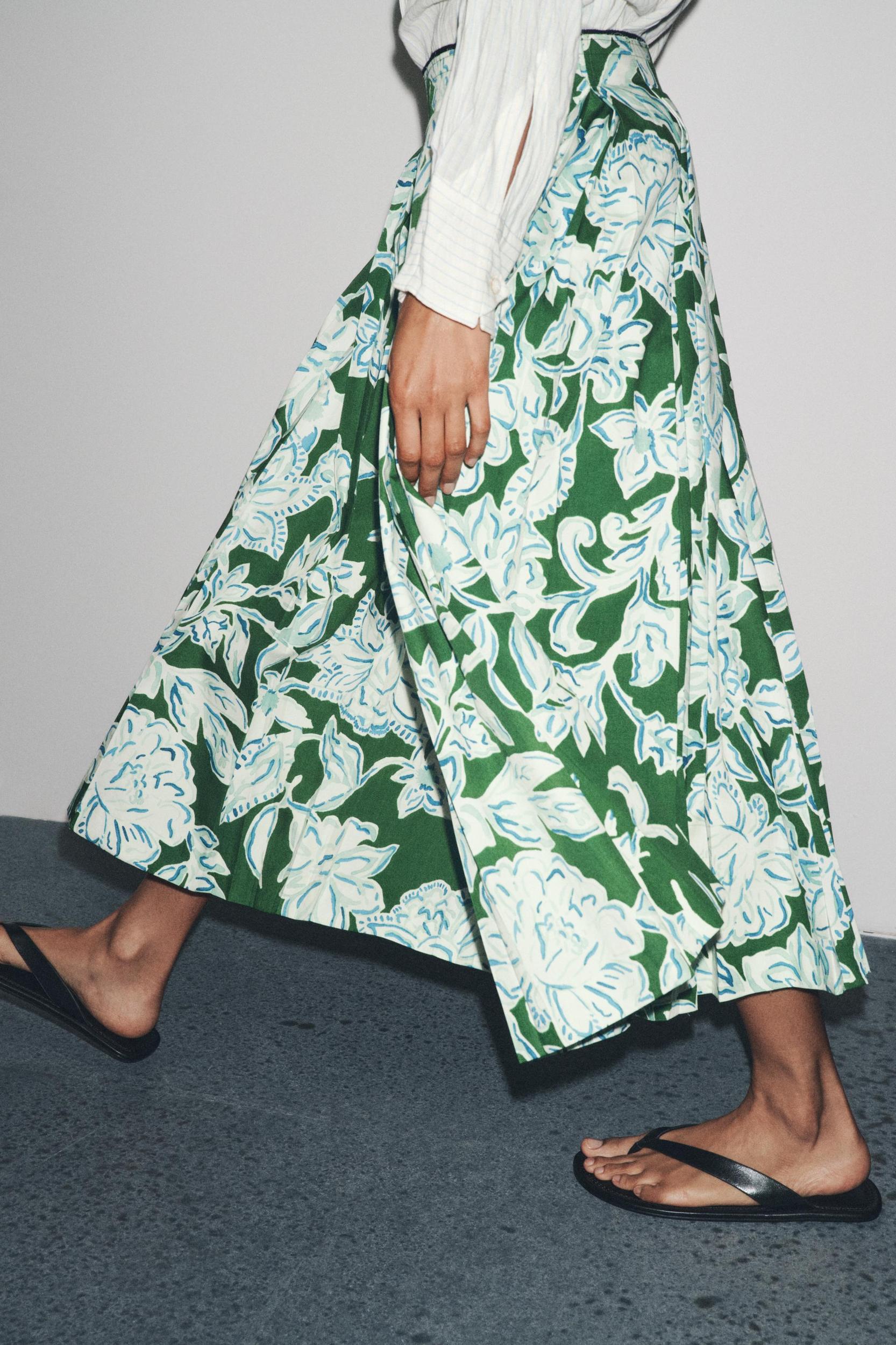 PLEATED FLORAL SKIRT ZW COLLECTION Product Image