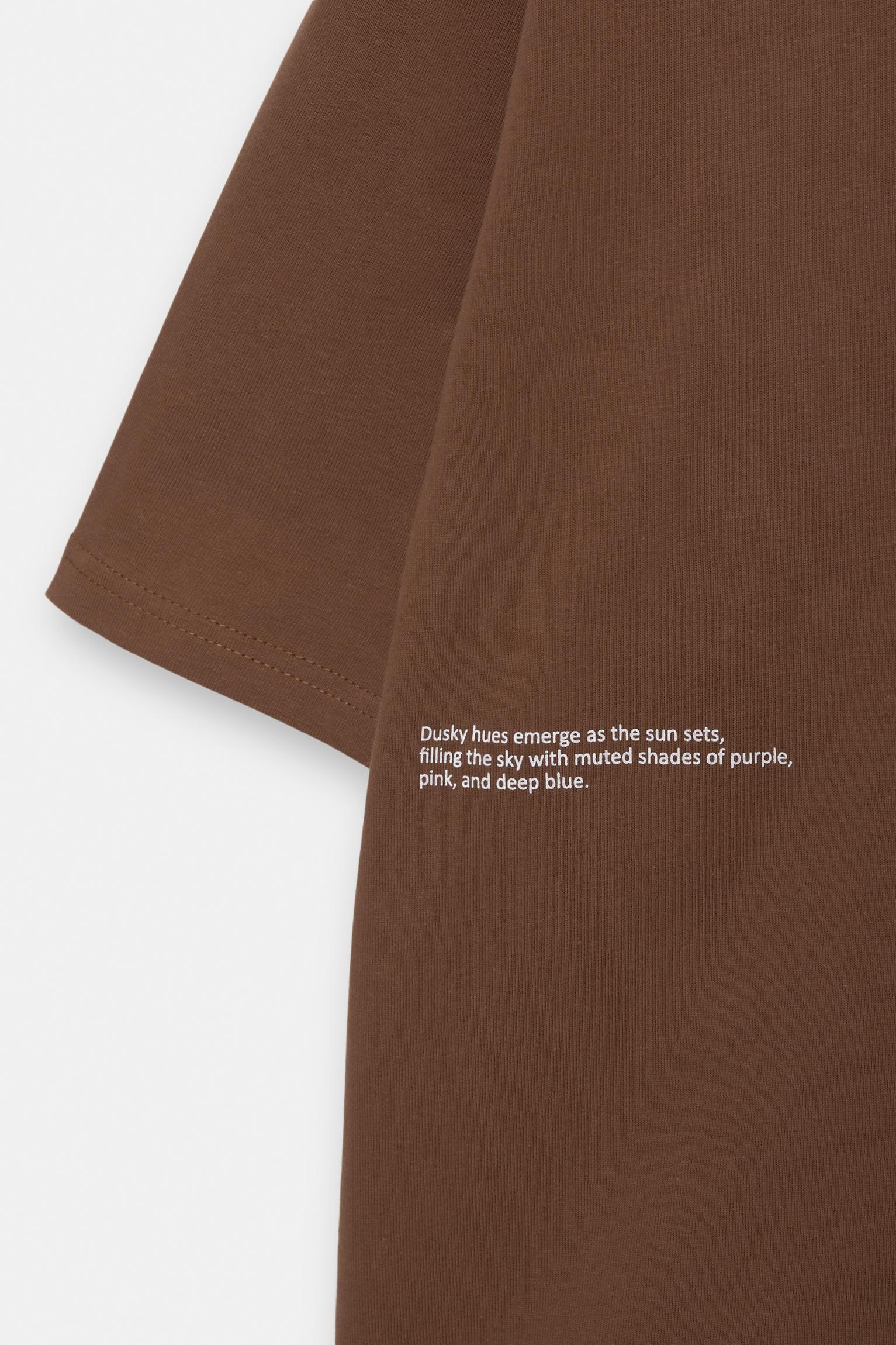 Brown slogan T-shirt Product Image
