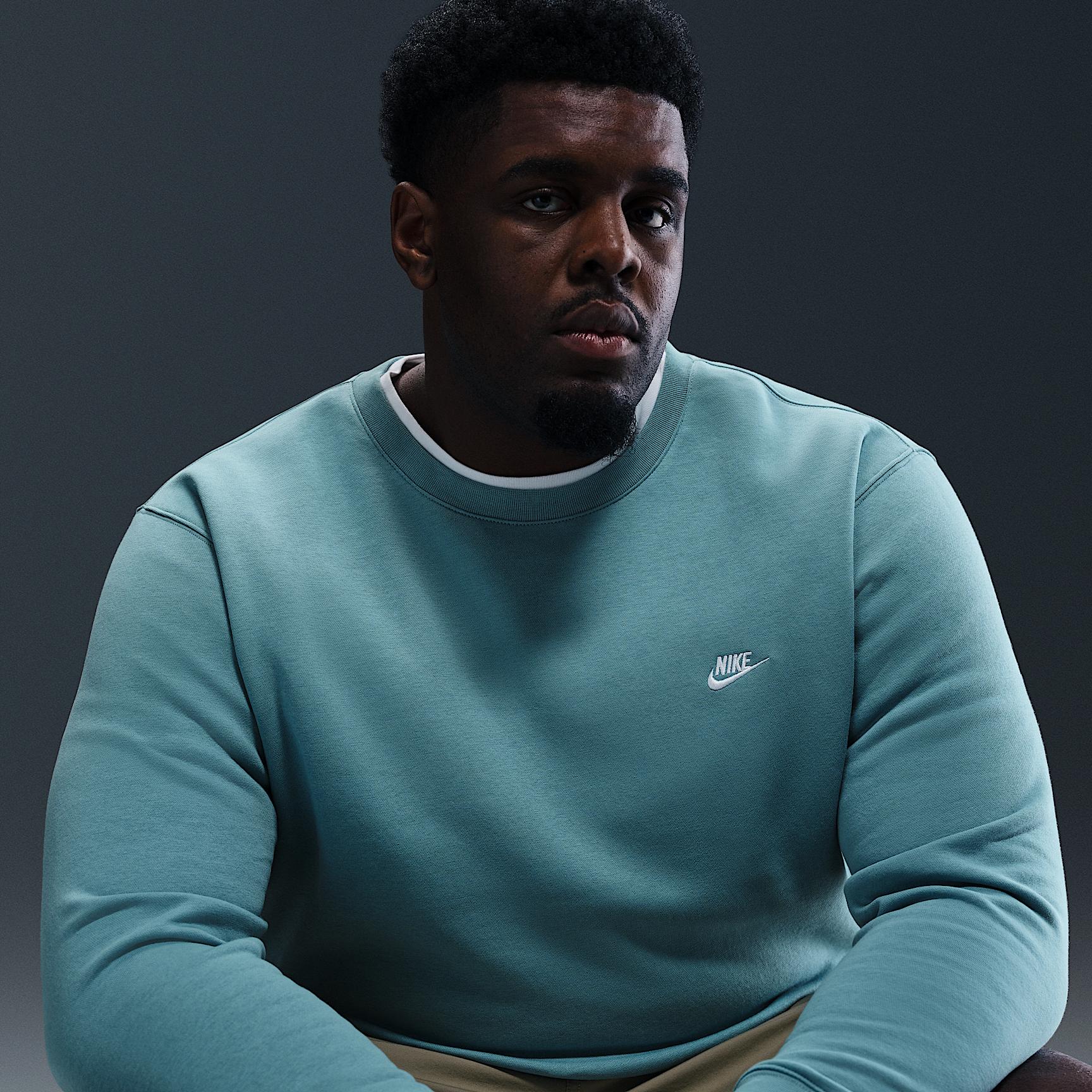 Nike Men's Club Fleece Crew Product Image
